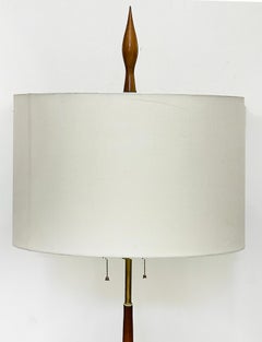 Lámpara moderna monumental Frederick Cooper de mediados de siglo en latón y nogal