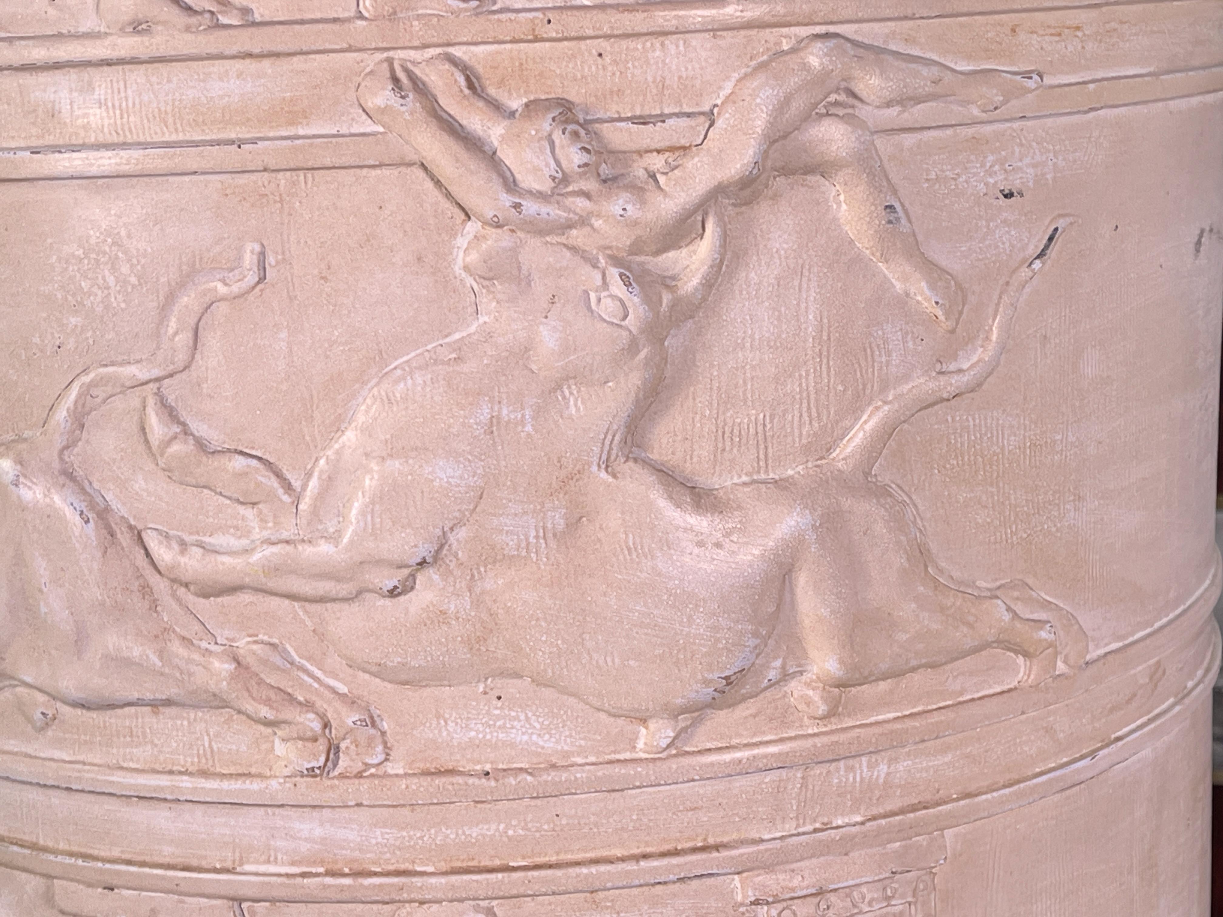 Urna monumentale francese Art Deco Luminaire con bassorilievo in vendita 7