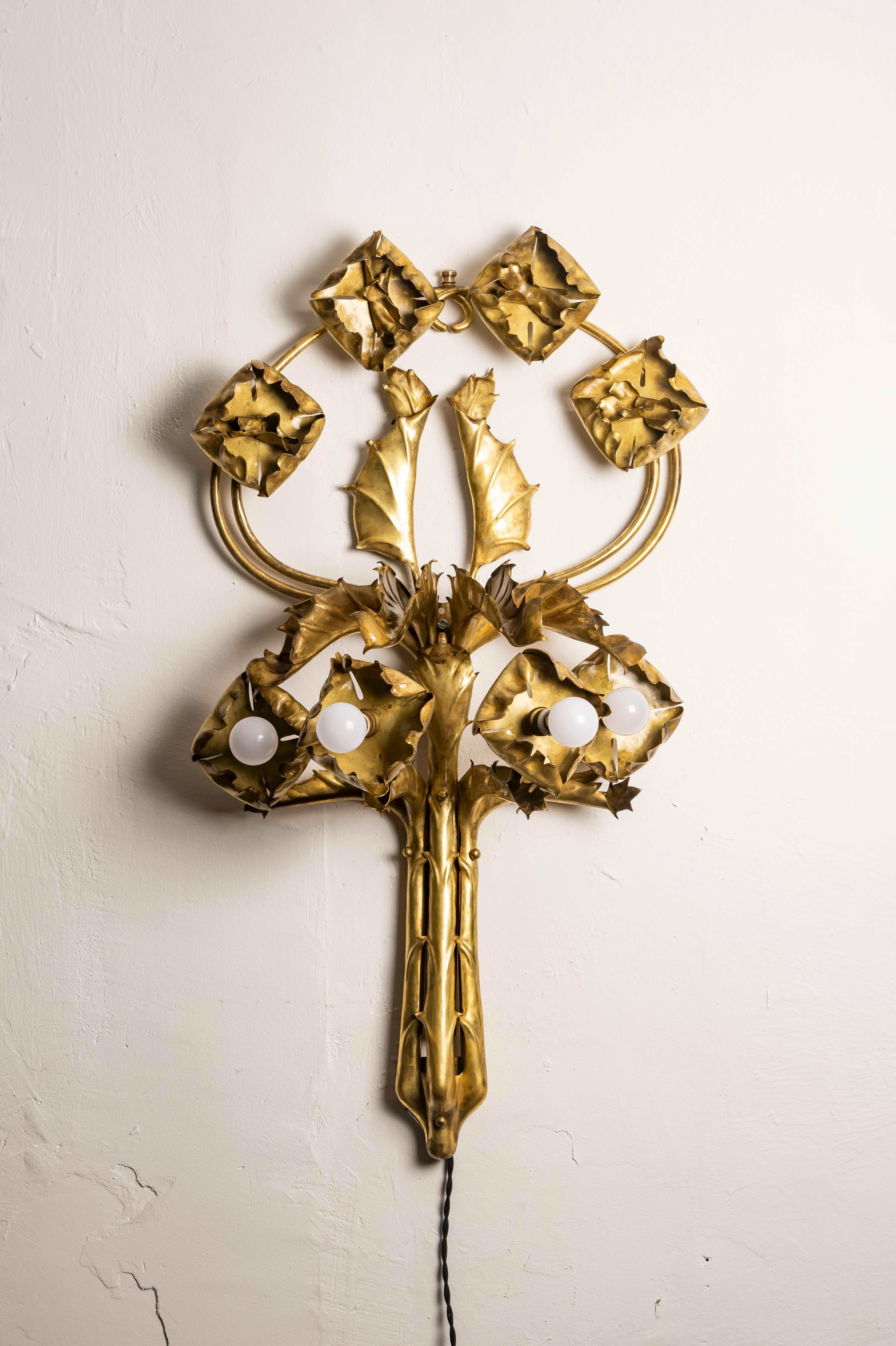 Monumentale applique da parete in ottone Art Nouveau francese con cardo in vendita 8