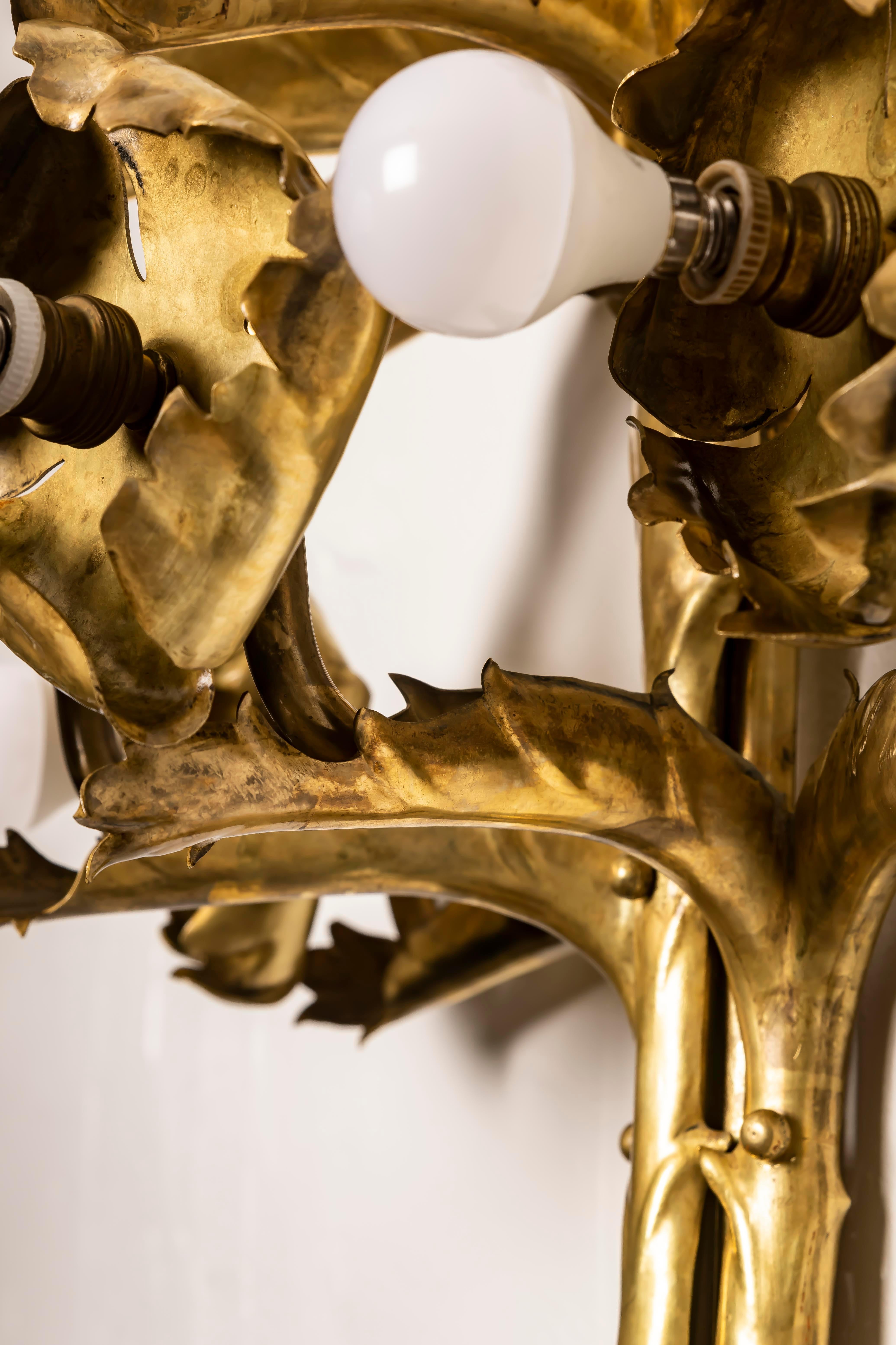 Ottone Monumentale applique da parete in ottone Art Nouveau francese con cardo in vendita