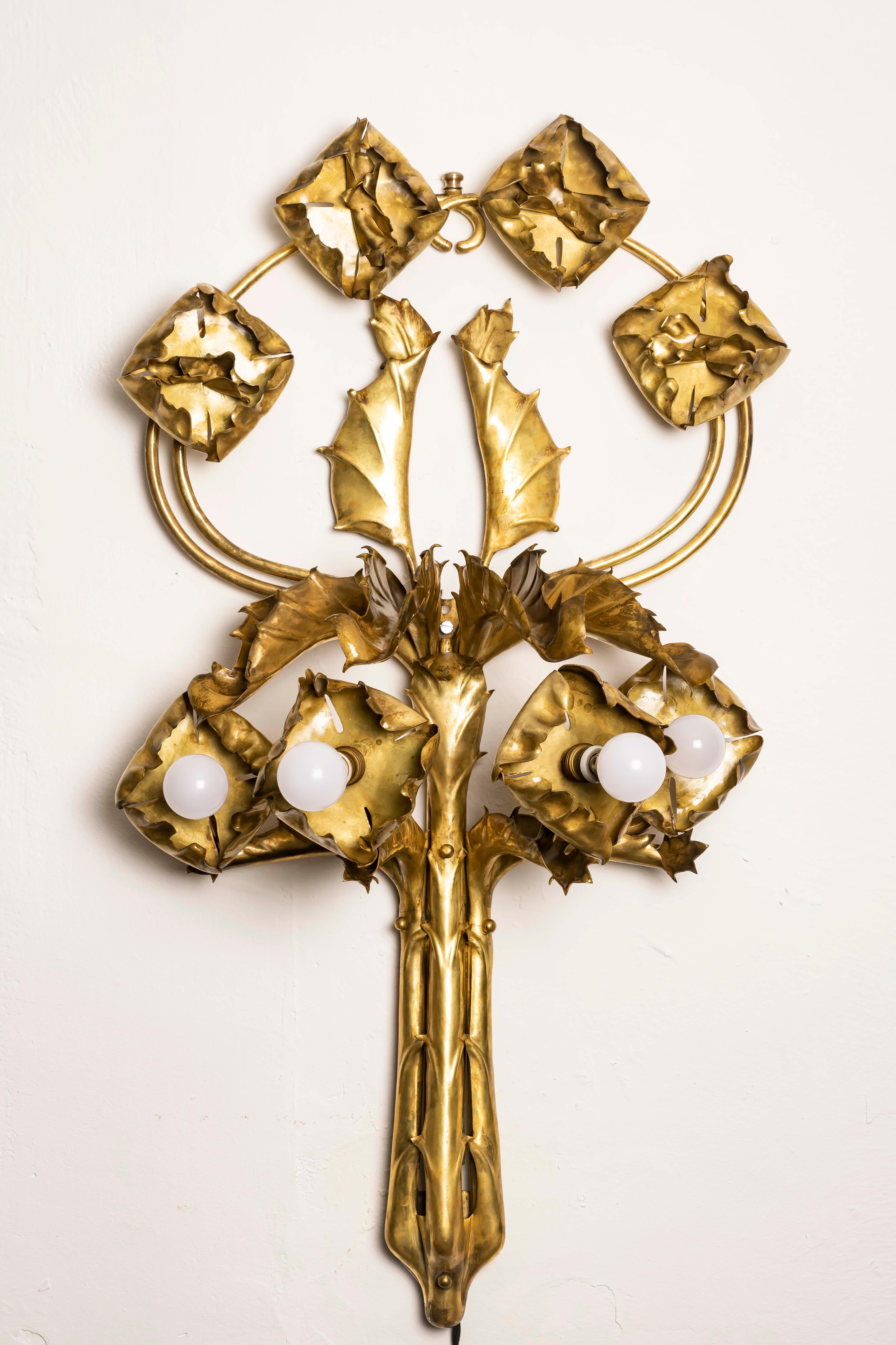 Monumentale applique da parete in ottone Art Nouveau francese con cardo in vendita 1