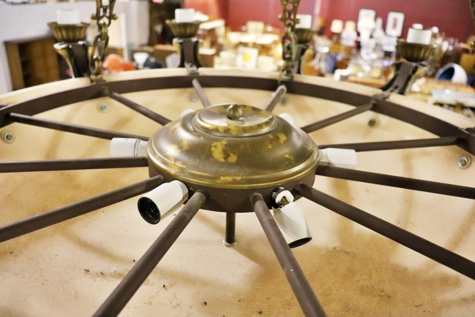 Monumentale lampadario francese in stile impero in bronzo e alabastro in vendita 4