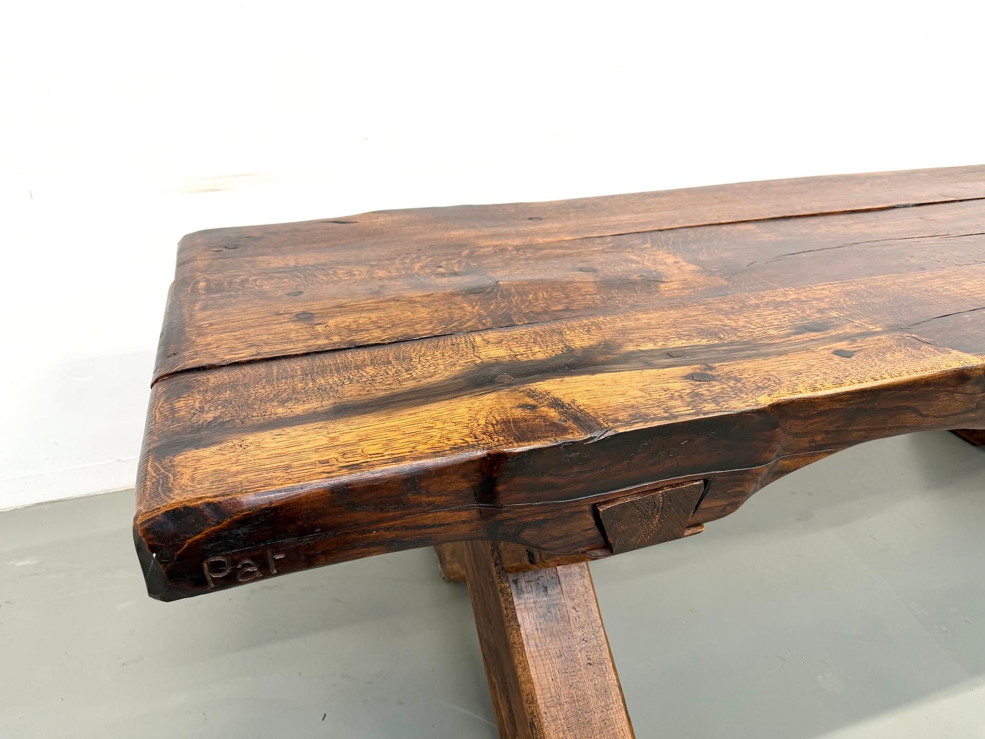 Monumental French Brutalist Solid Oak & Folk Art Banquet Table (c. 1900) In Good Condition For Sale In LYON, FR