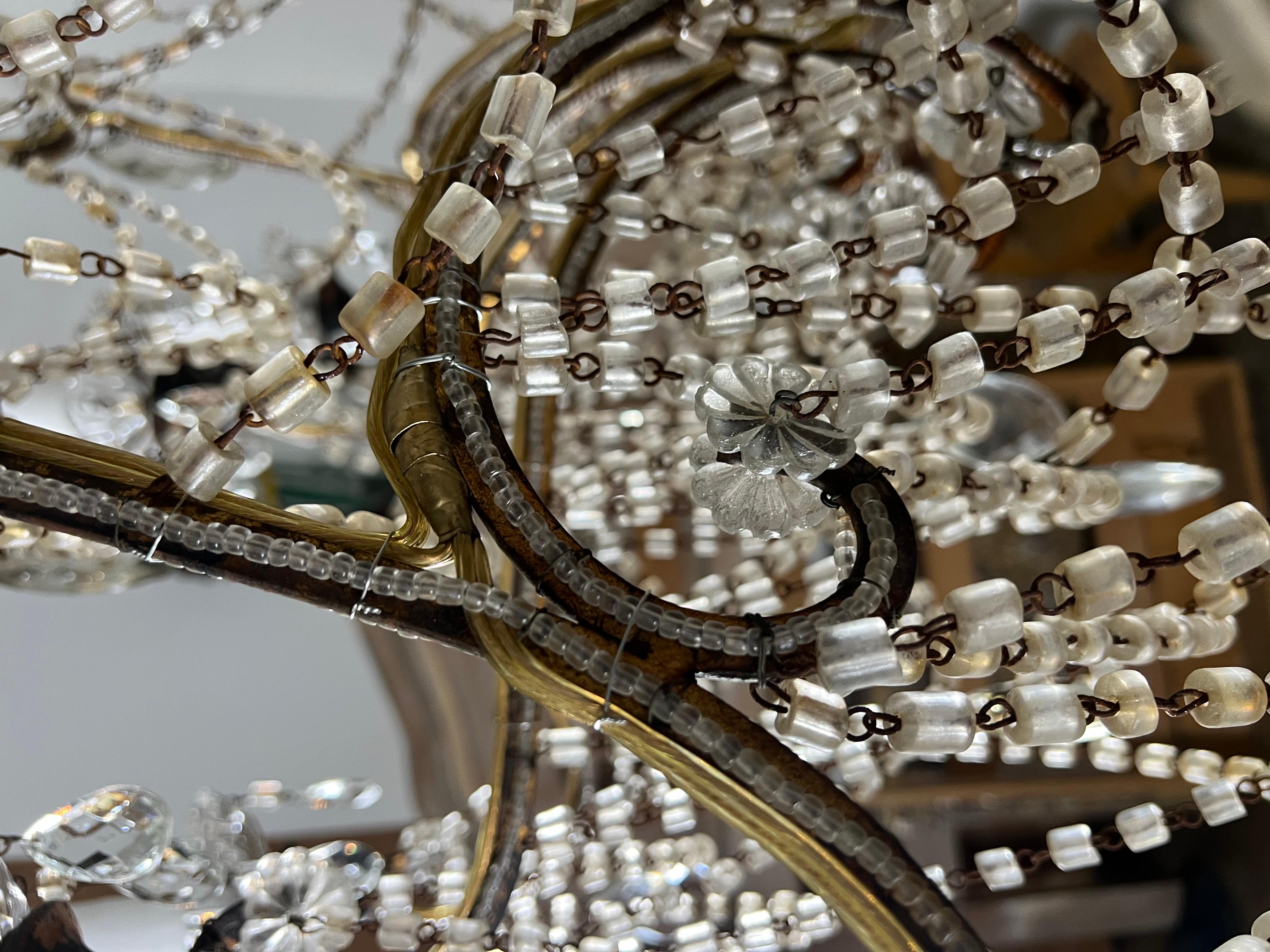 Monumentaler französischer Kristall-Perlen-Kronleuchter, ca. 1930er Jahre im Angebot 6