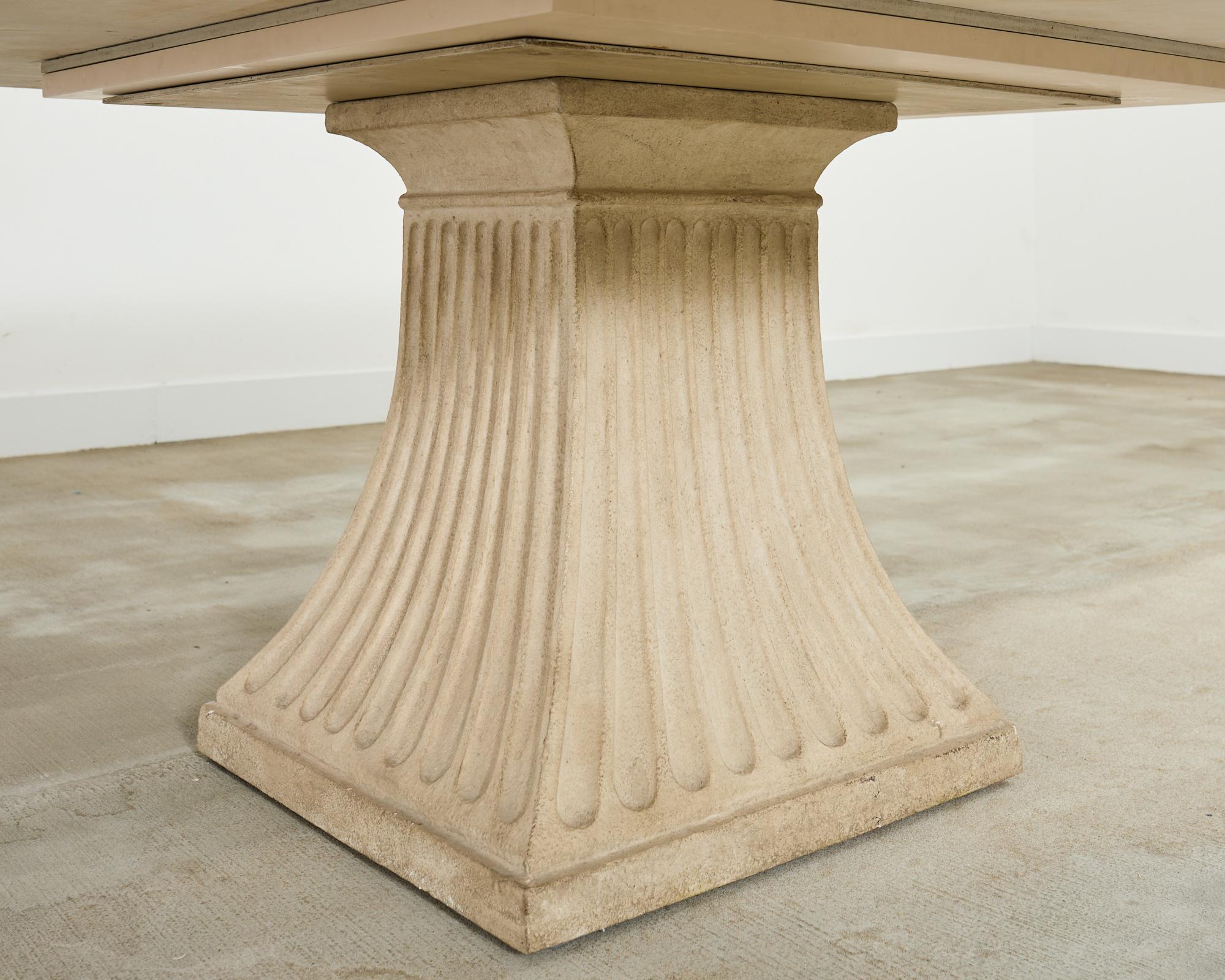 Mesa de comedor de jardín Monumental de piedra caliza francesa by Formaciones en venta 4