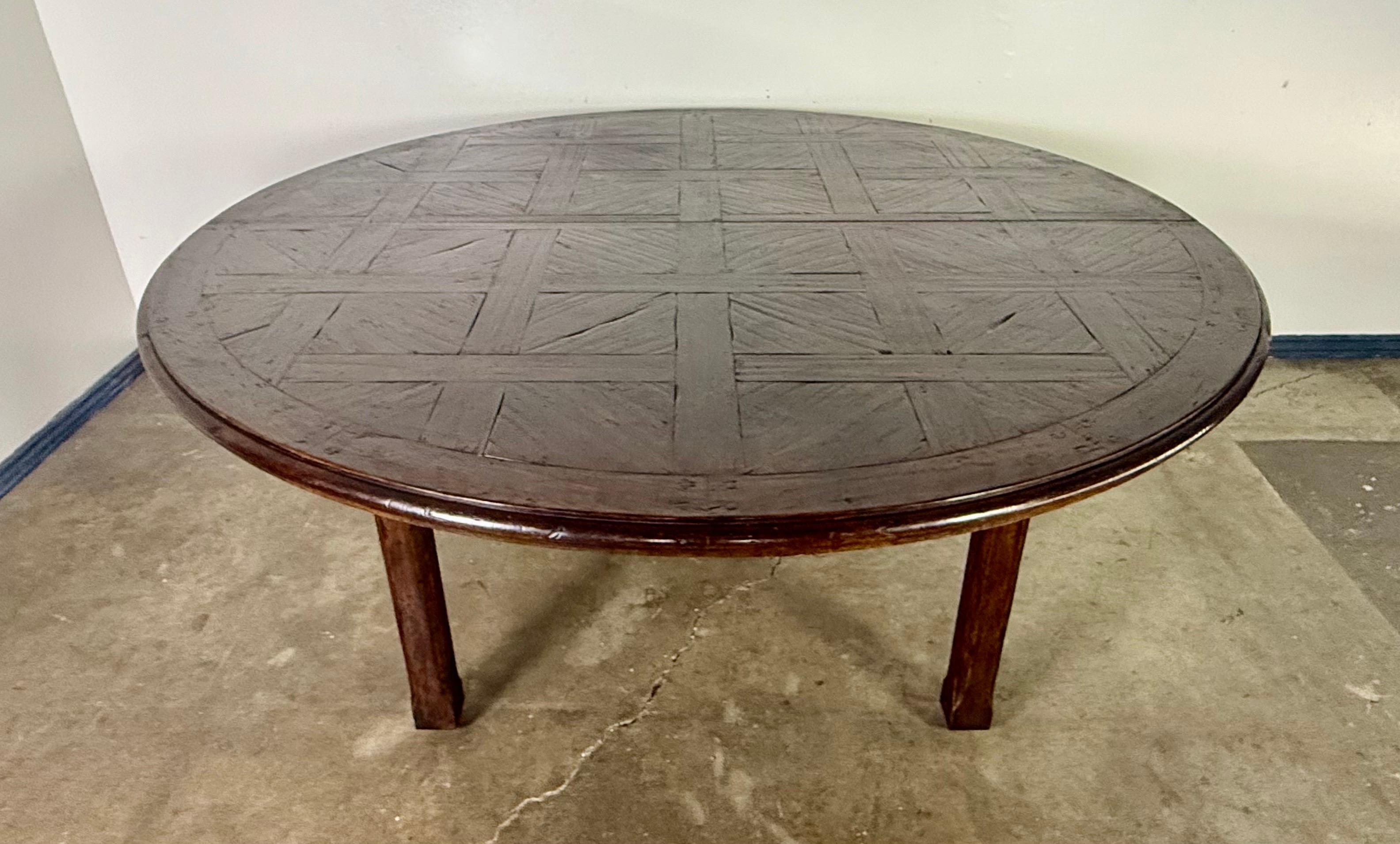 Mesa de comedor extensible de granja monumental de roble francés en venta 7
