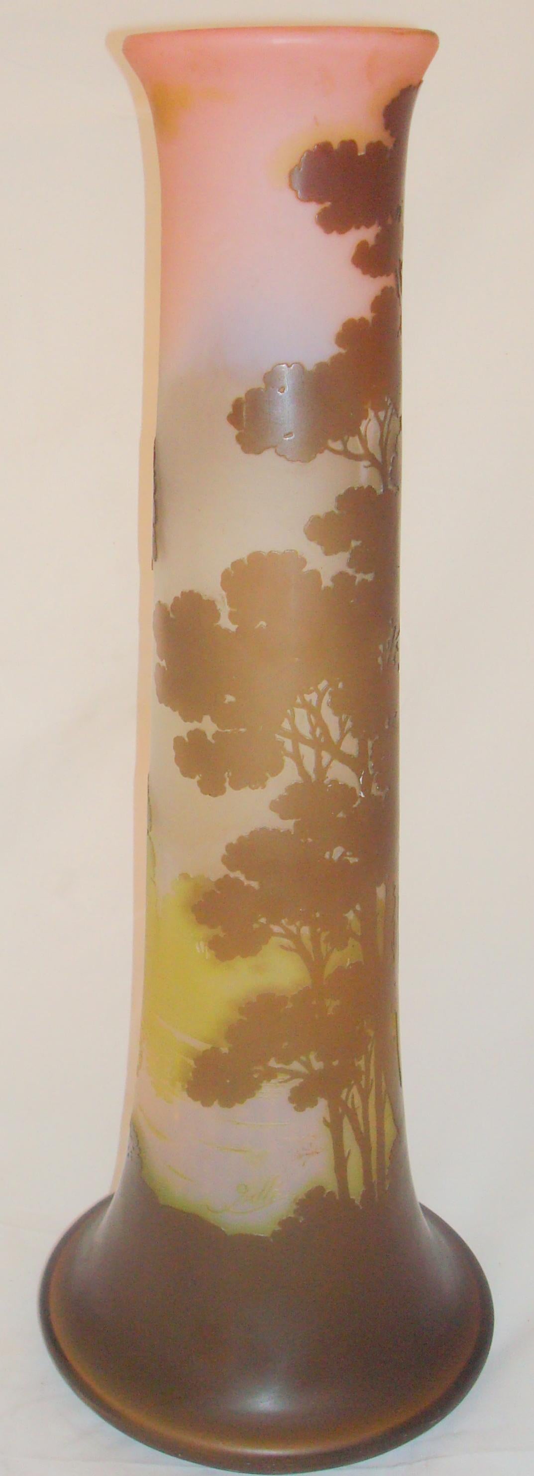 Monumental French Vase, Sign: Gallé, Style: Jugendstil, Art Nouveau, Liberty In Good Condition For Sale In Ciudad Autónoma Buenos Aires, C