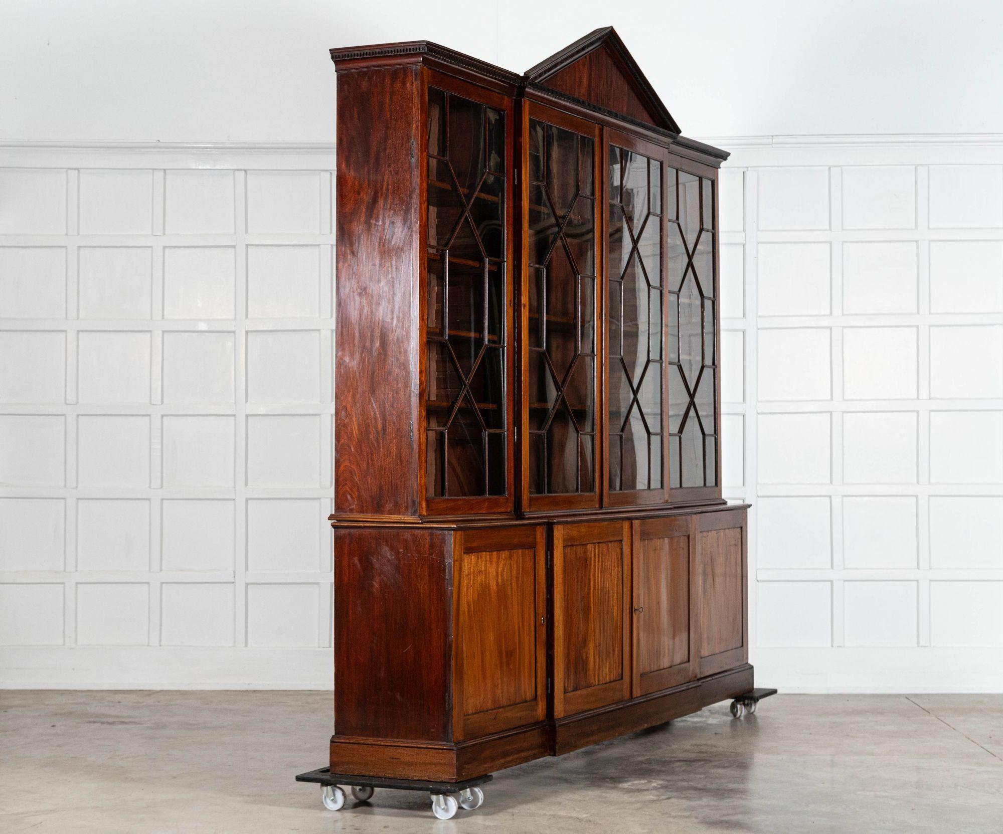 Monumental George III English Mahogany Breakfront Library Bookcase In Good Condition For Sale In Staffordshire, GB