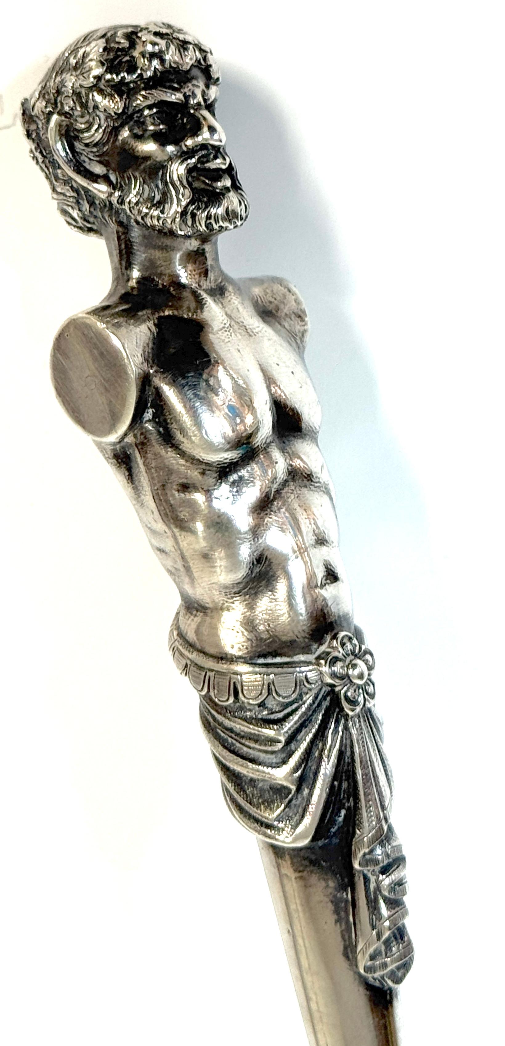 XIX secolo Monumentale George Sharp per J.E. Caldwell & Co. Mestolo d'argento con moneta classica in vendita