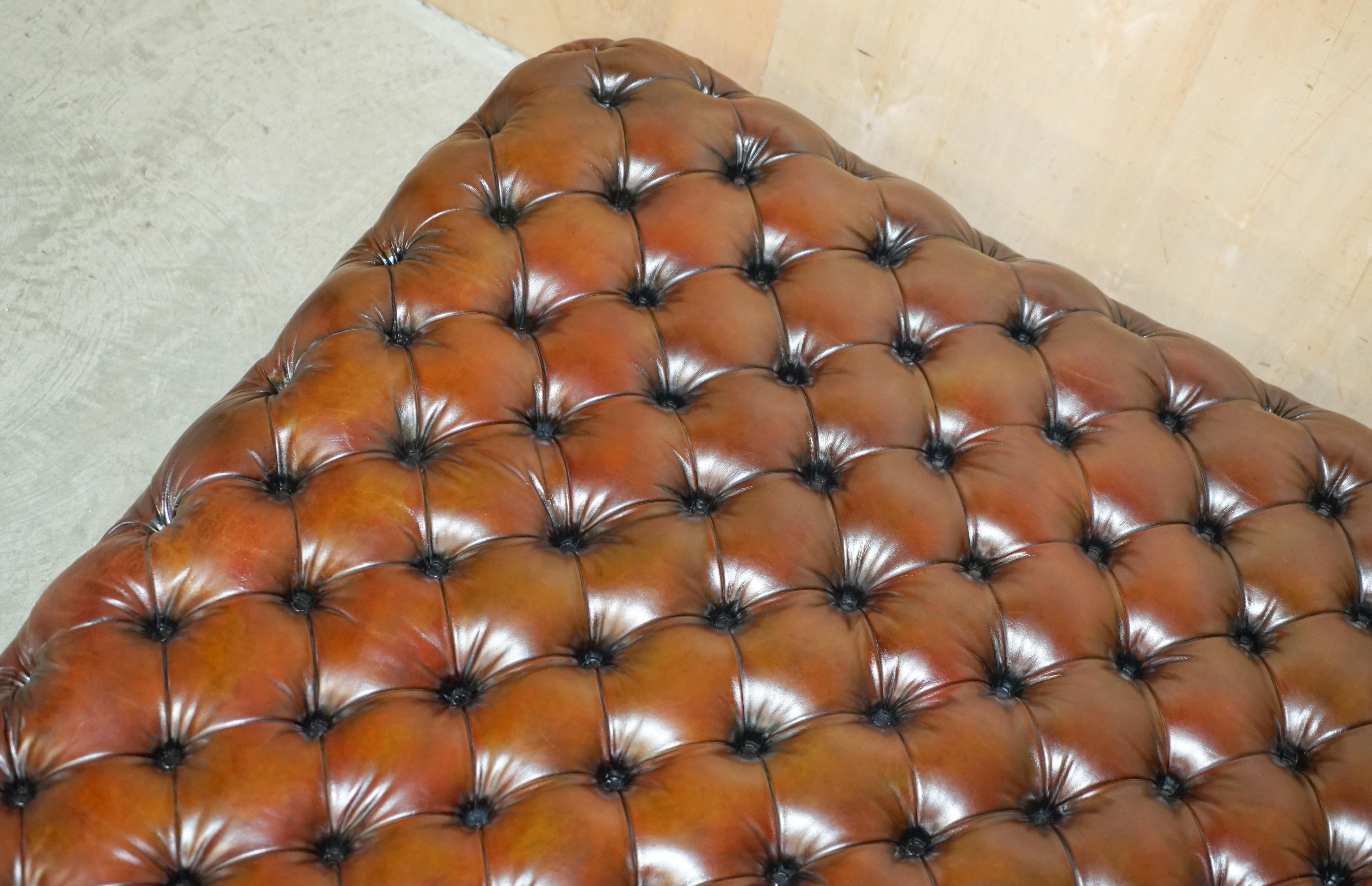MONUMENTAL GEORGE SMITH RESTORED BROWN LEATHER CHESTERFiELD FOOTSTOOL OTTOMAN For Sale 3
