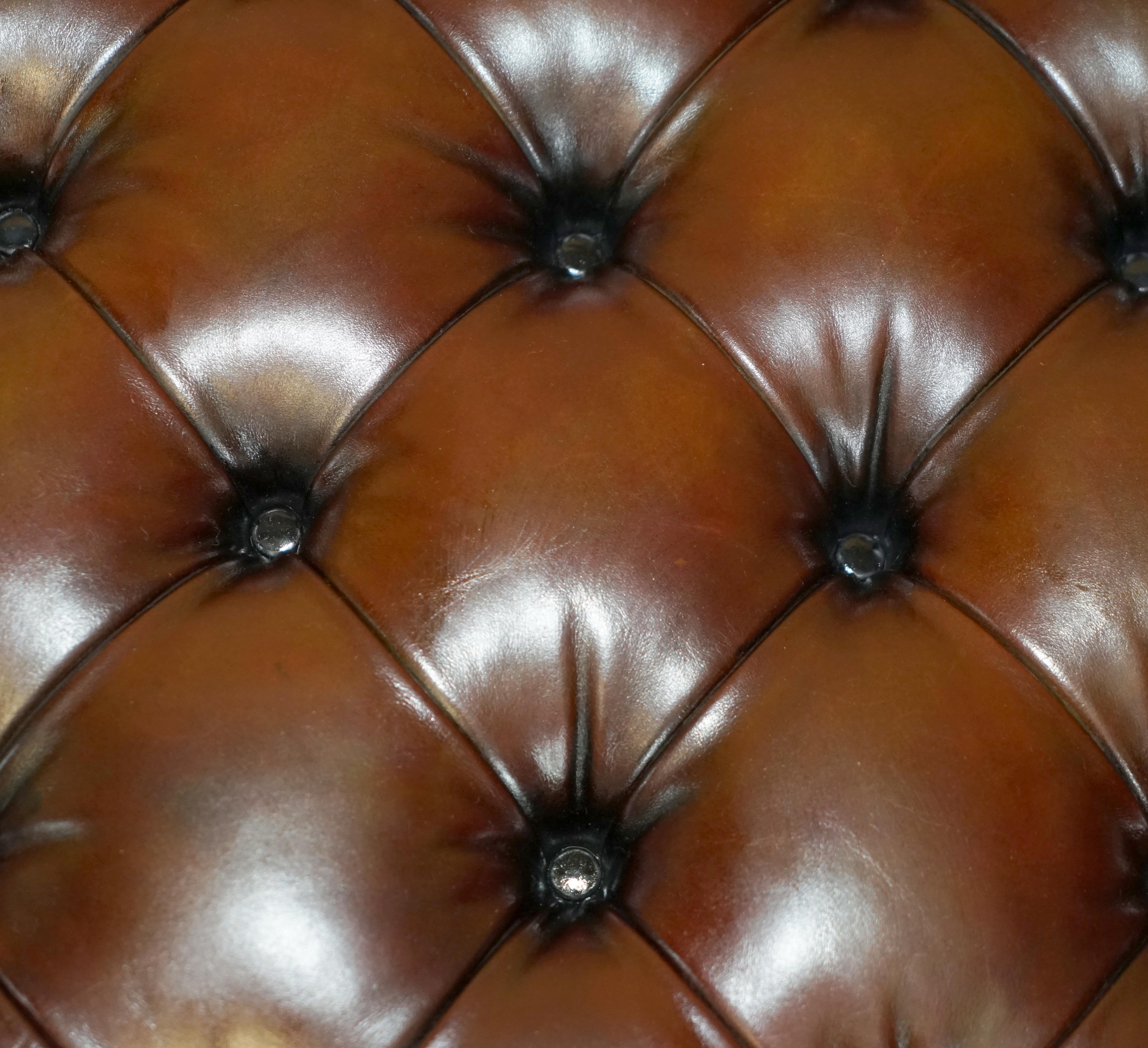 MONUMENTAL GEORGE SMITH RESTORED BROWN LEATHER CHESTERFiELD FOOTSTOOL OTTOMAN For Sale 8