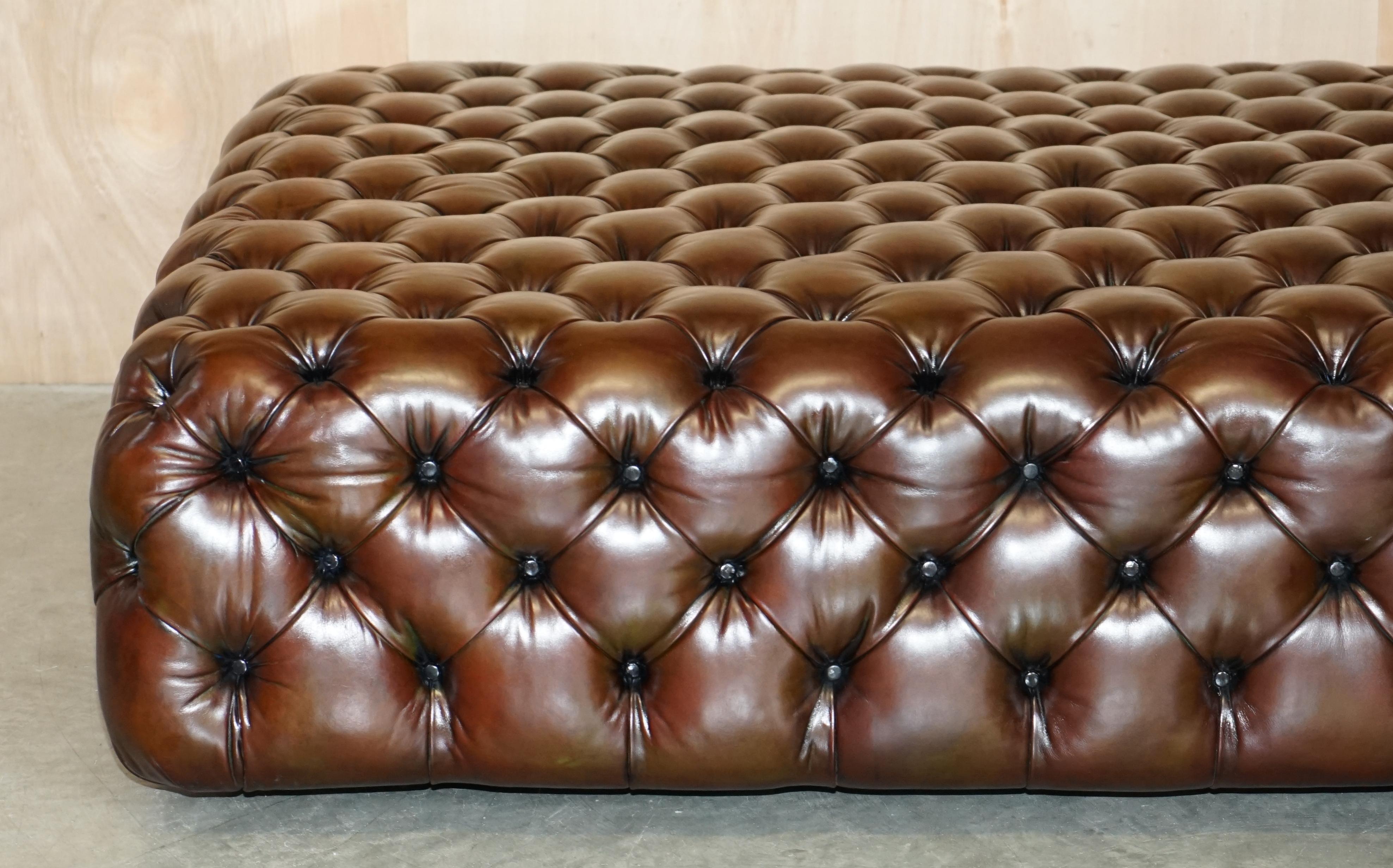 English MONUMENTAL GEORGE SMITH RESTORED BROWN LEATHER CHESTERFiELD FOOTSTOOL OTTOMAN For Sale