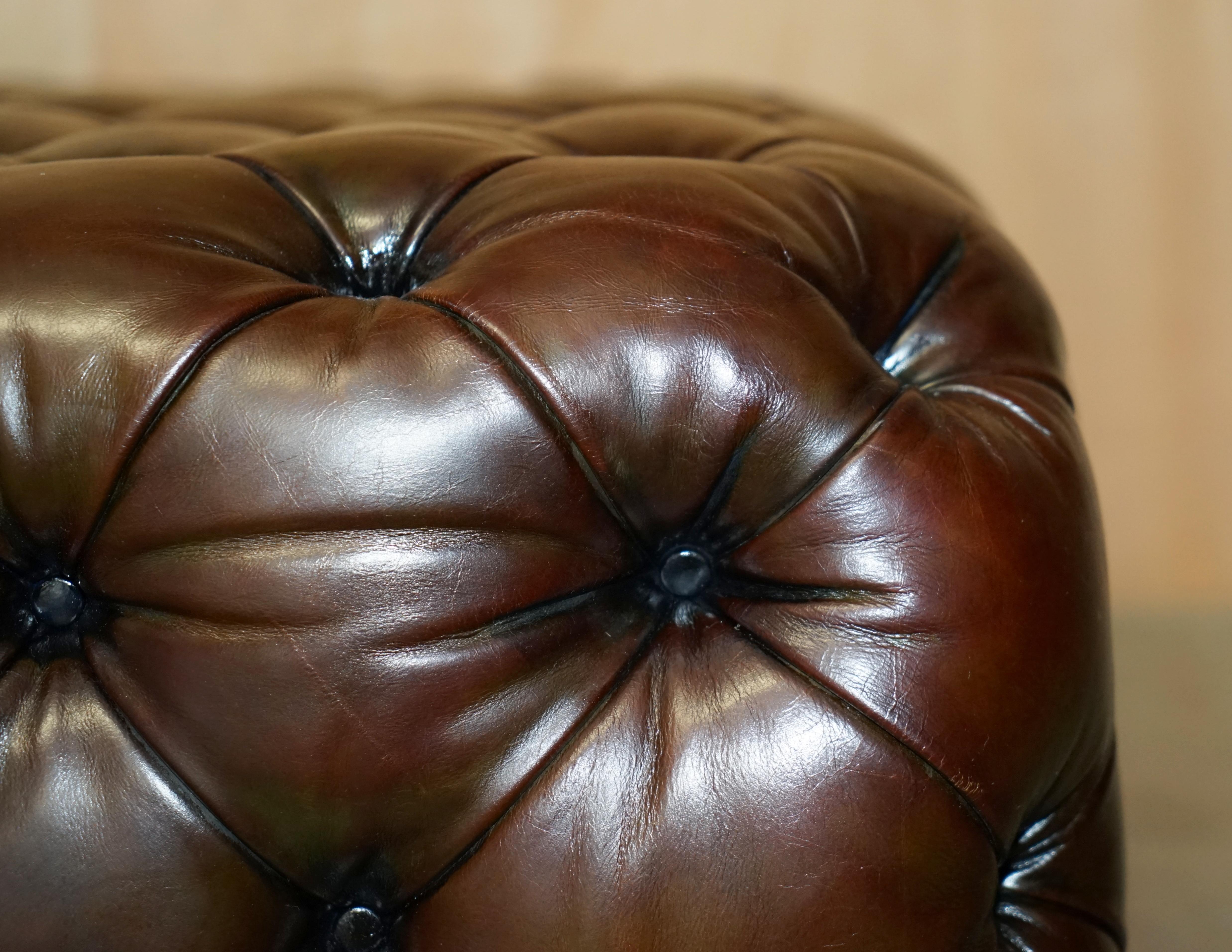 MONUMENTAL GEORGE SMITH RESTORED BROWN LEATHER CHESTERFiELD FOOTSTOOL OTTOMAN For Sale 1