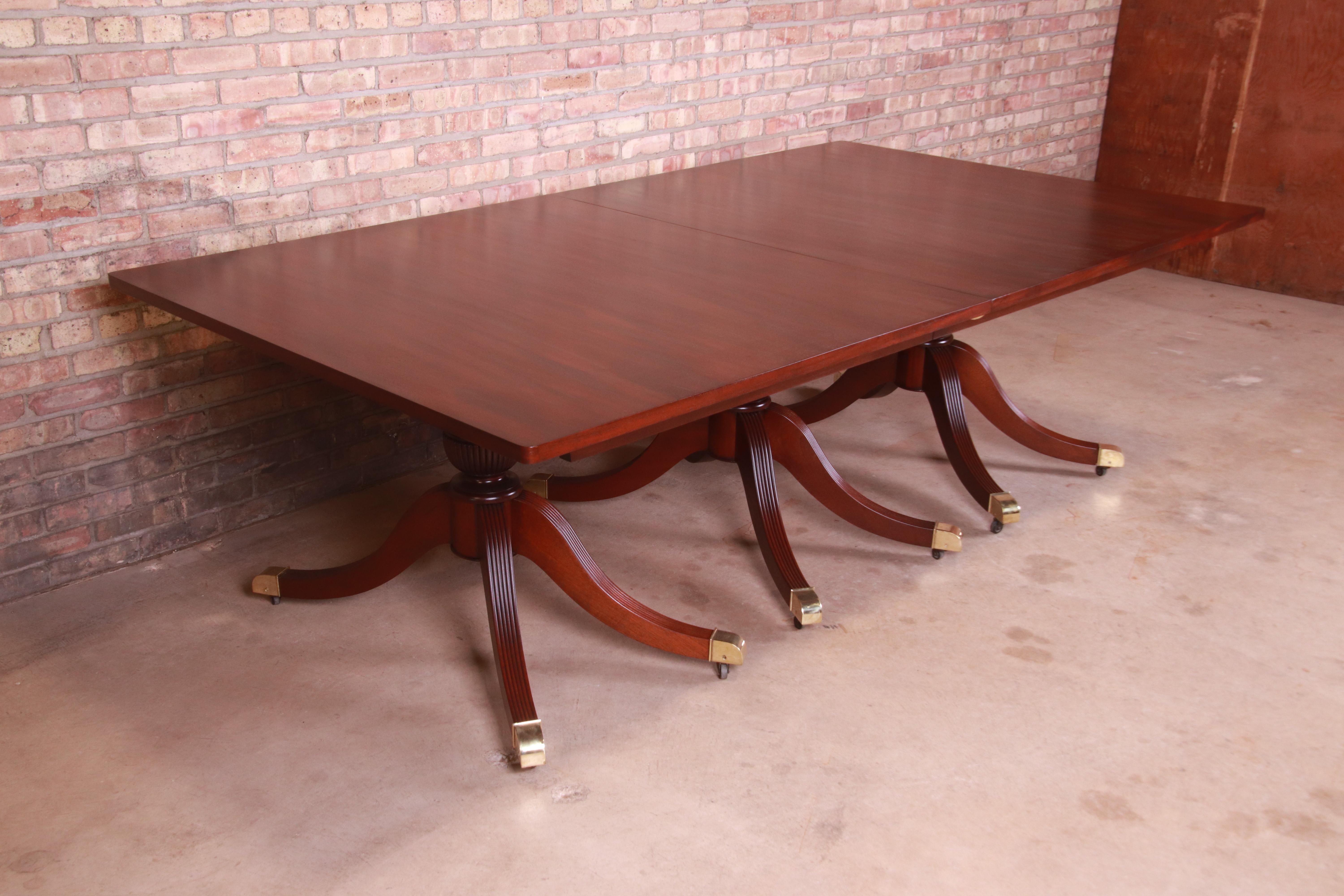 Monumental Georgian Mahogany Triple Pedestal Dining or Banquet Table, Refinished 5