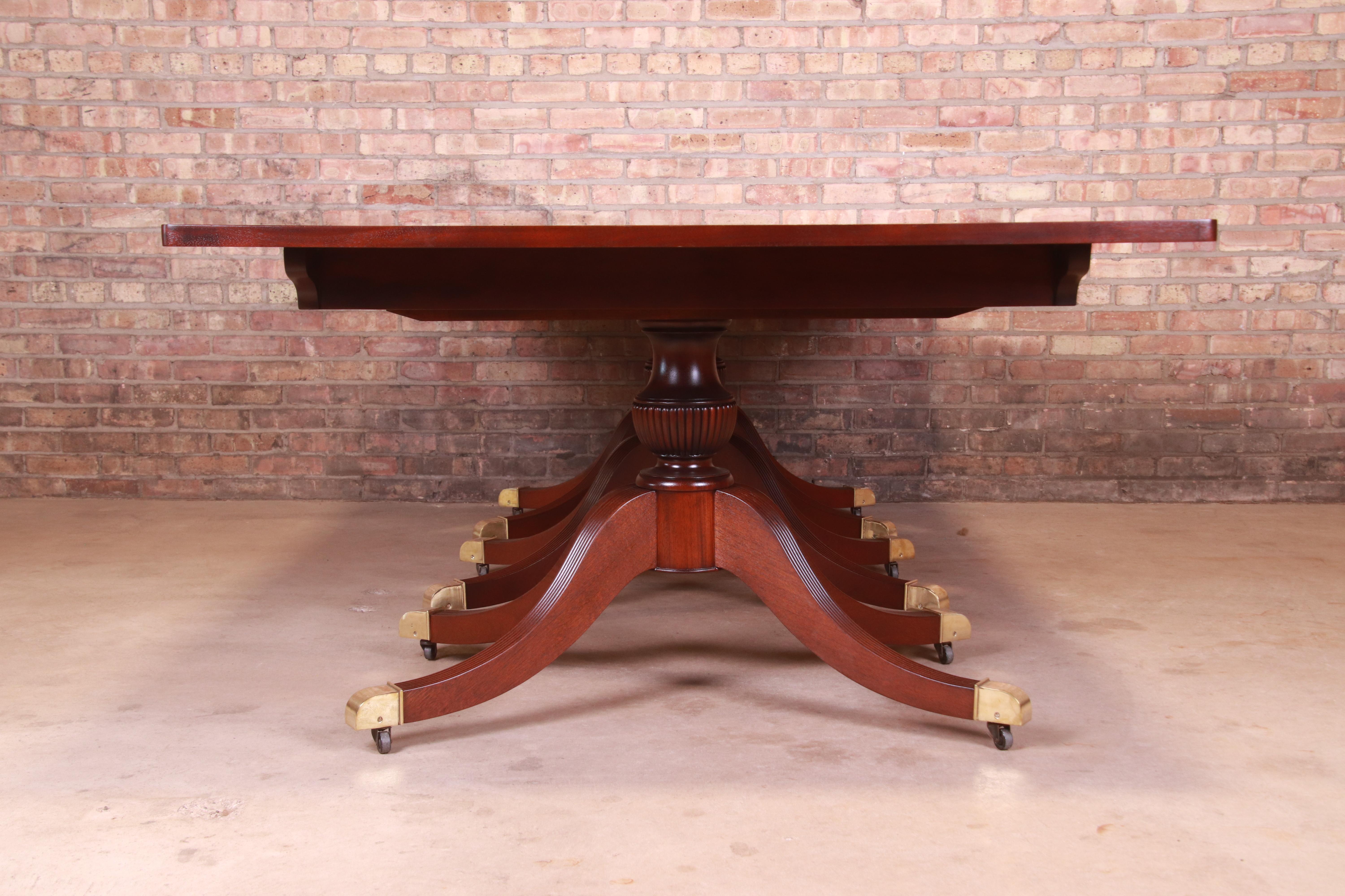 Monumental Georgian Mahogany Triple Pedestal Dining or Banquet Table, Refinished 11