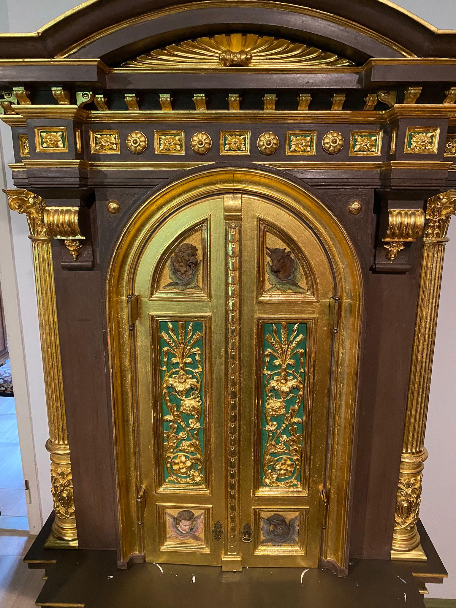 Monumental German Eclesiastical Cabinet of the 18th Century For Sale 8