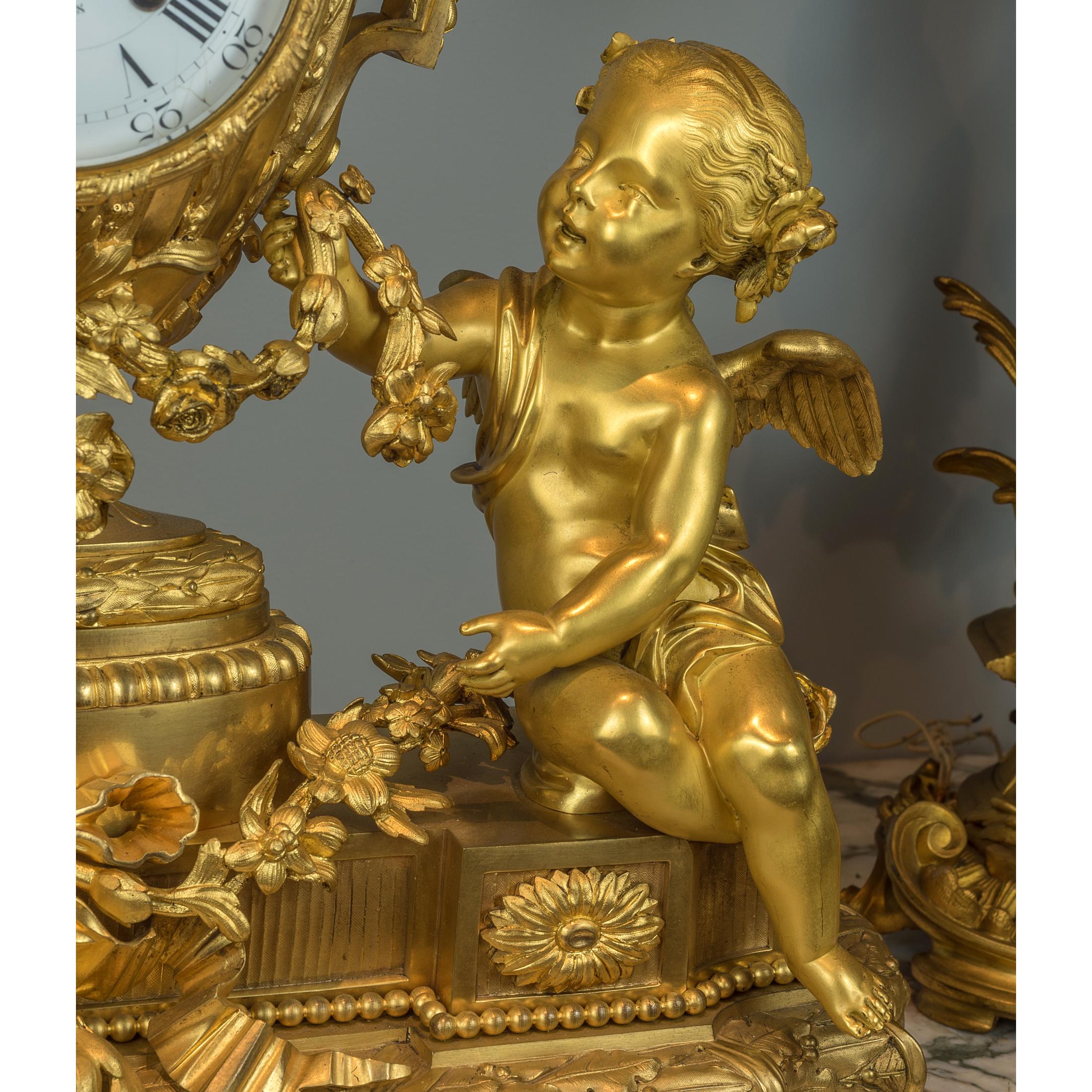 Monumental Gilt Bronze Clockset with Putti Playing with Flower Garlands For Sale 3