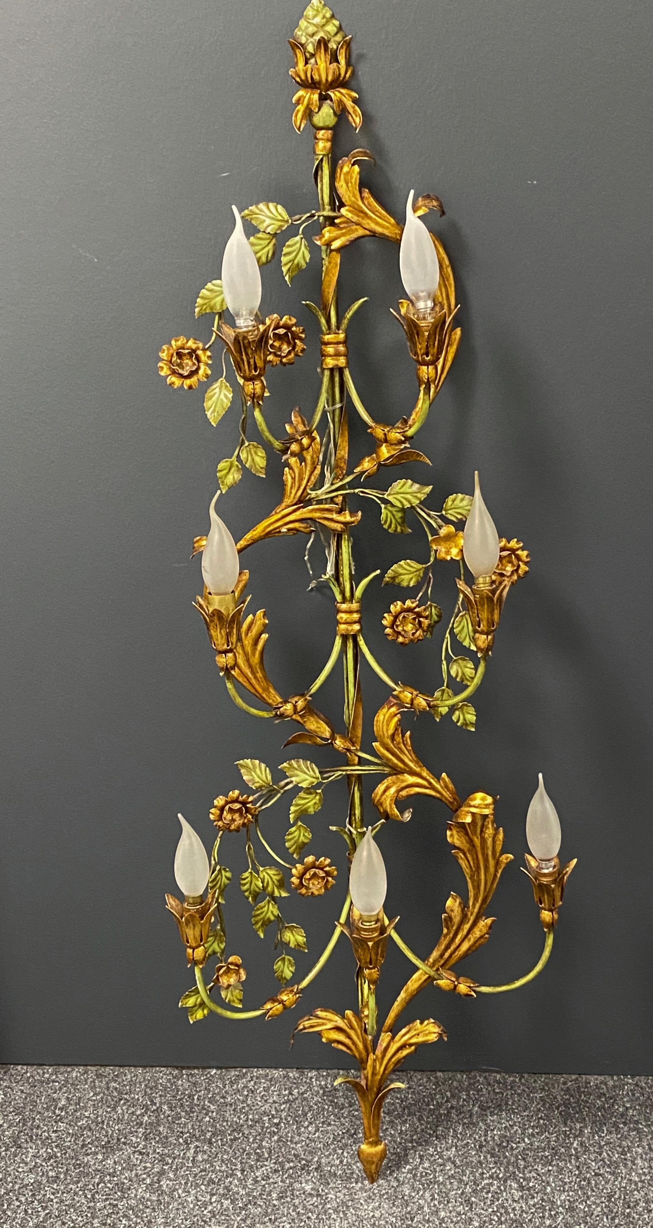 Italian Monumental Gilt Metal Leafs Tole Hollywood Regency Sconce Palladio, Italy For Sale