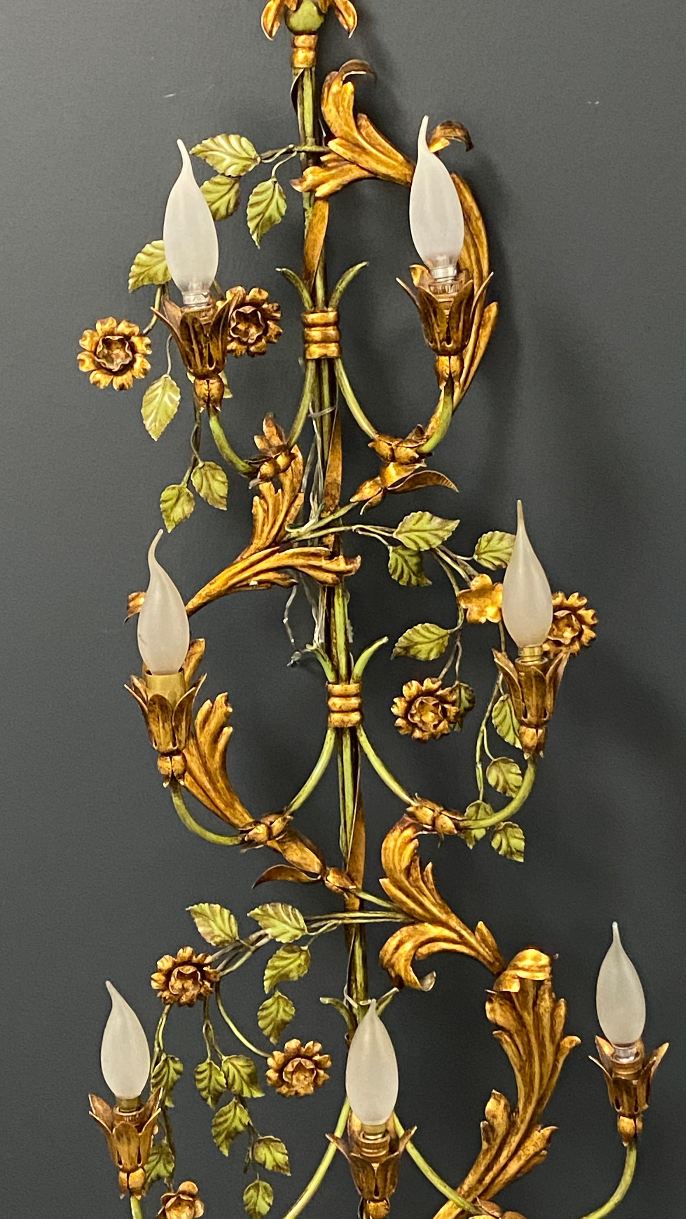 Mid-20th Century Monumental Gilt Metal Leafs Tole Hollywood Regency Sconce Palladio, Italy For Sale