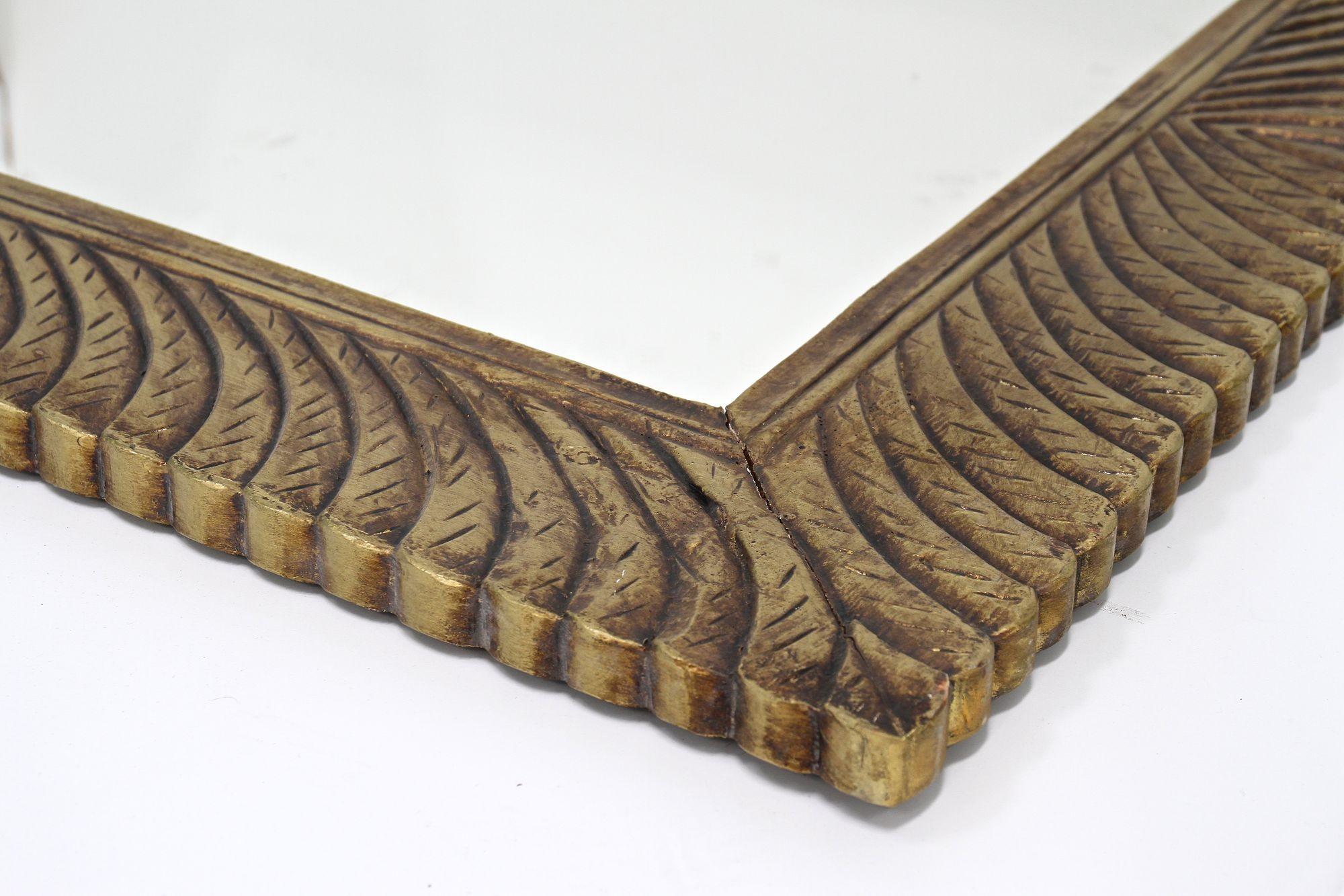 Monumental Gilt Mid Century Wall Mirror, Handcarved, Italy circa 1940/50 For Sale 7