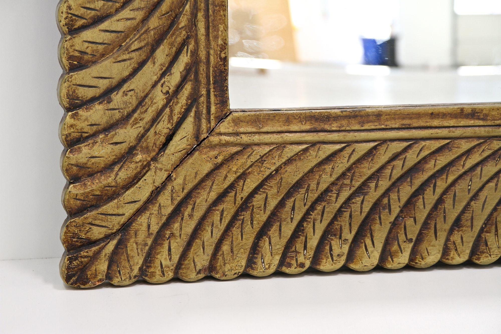 Monumental Gilt Mid Century Wall Mirror, Handcarved, Italy circa 1940/50 For Sale 3