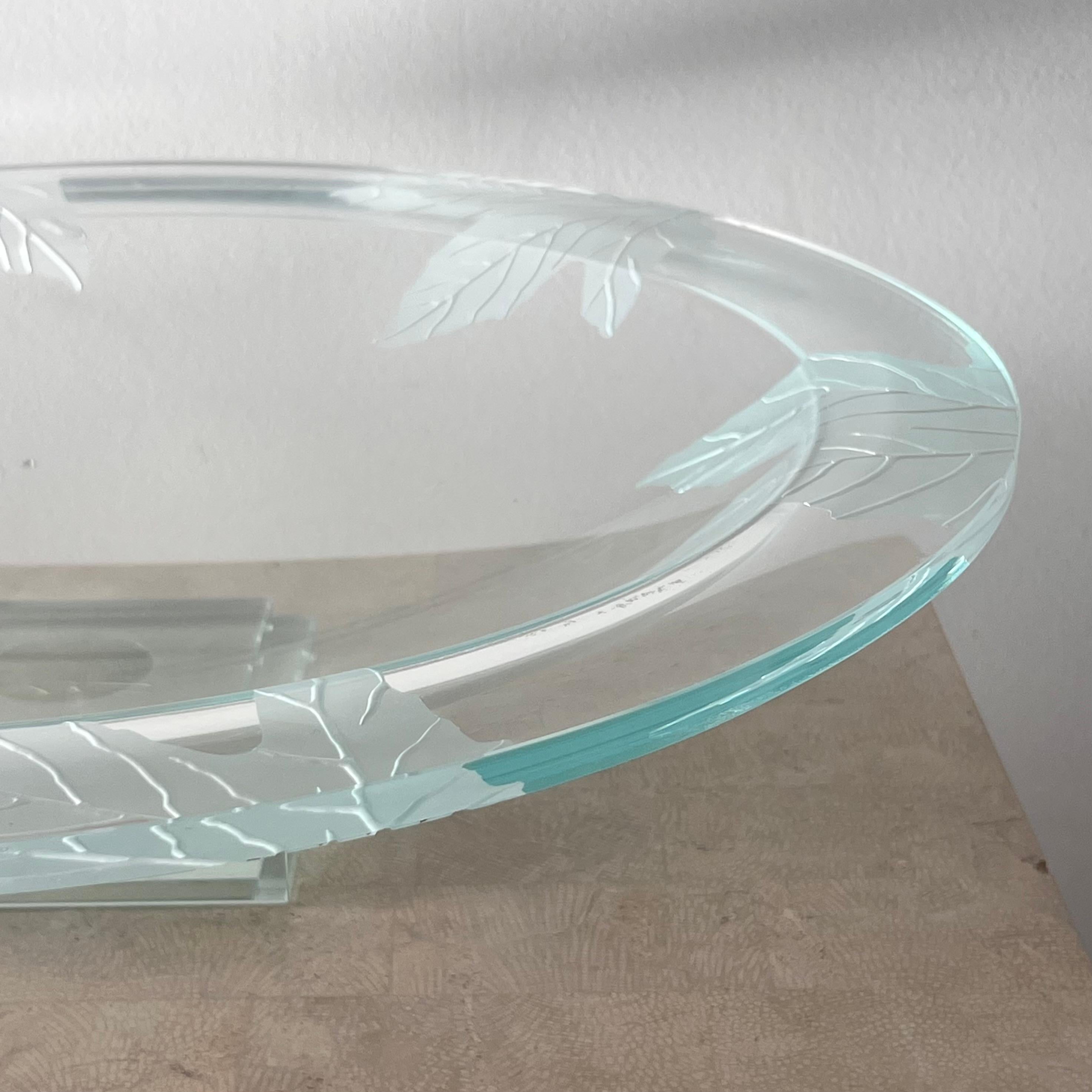 Monumental glass centerpiece with etched leaves by Stephen Schlanser, 2007.  For Sale 8