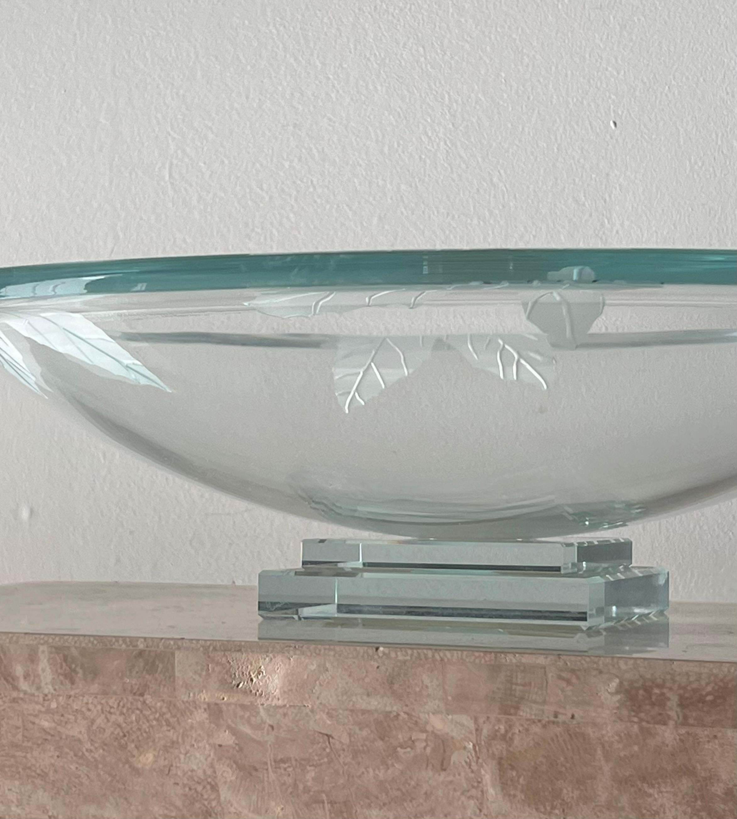 Monumental glass centerpiece with etched leaves by Stephen Schlanser, 2007.  For Sale 14