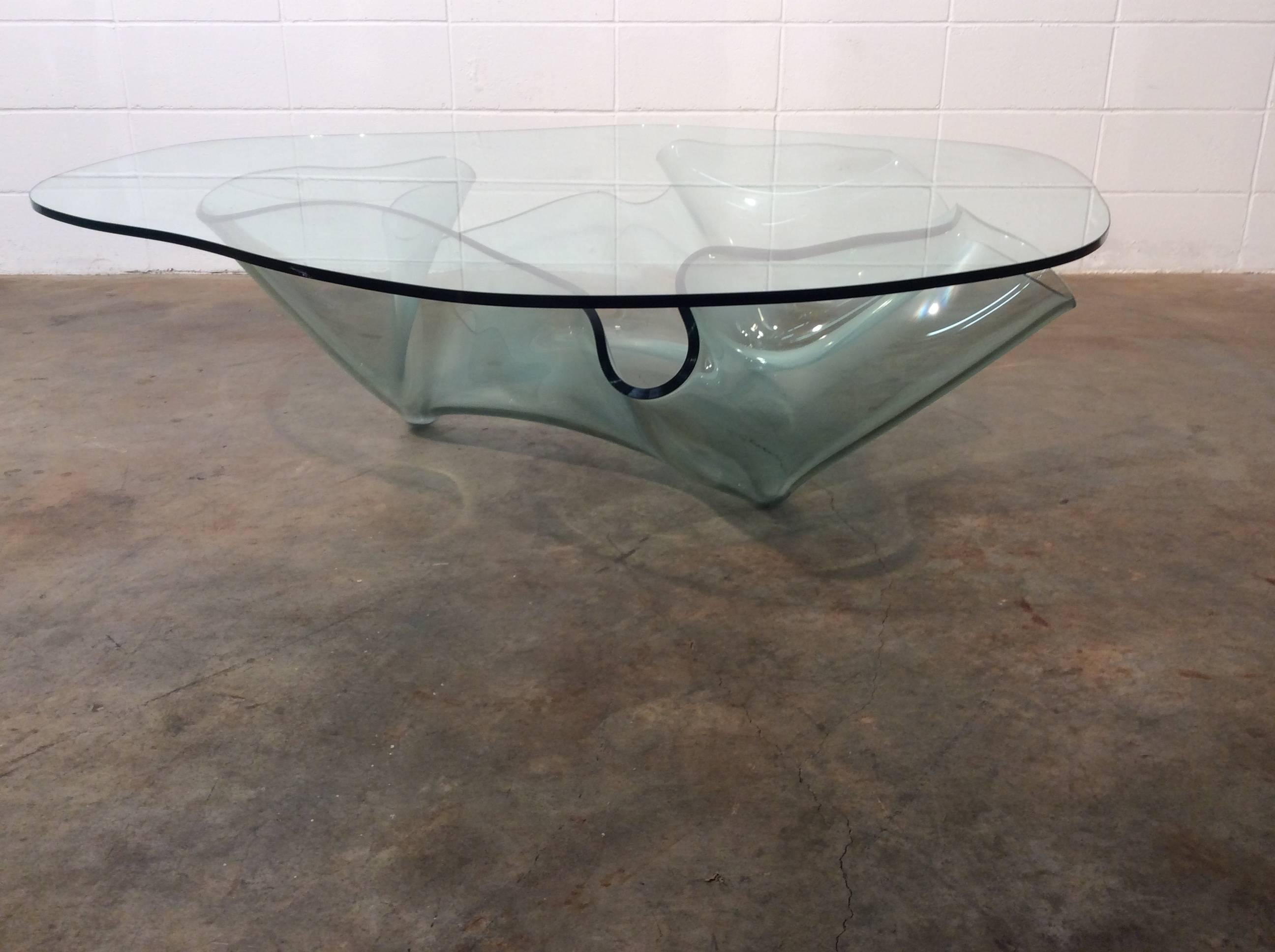 Monumental Glass Coffee Table by the Late Laurel Fyfe, Stunning Designer Item In Good Condition In Marietta, GA