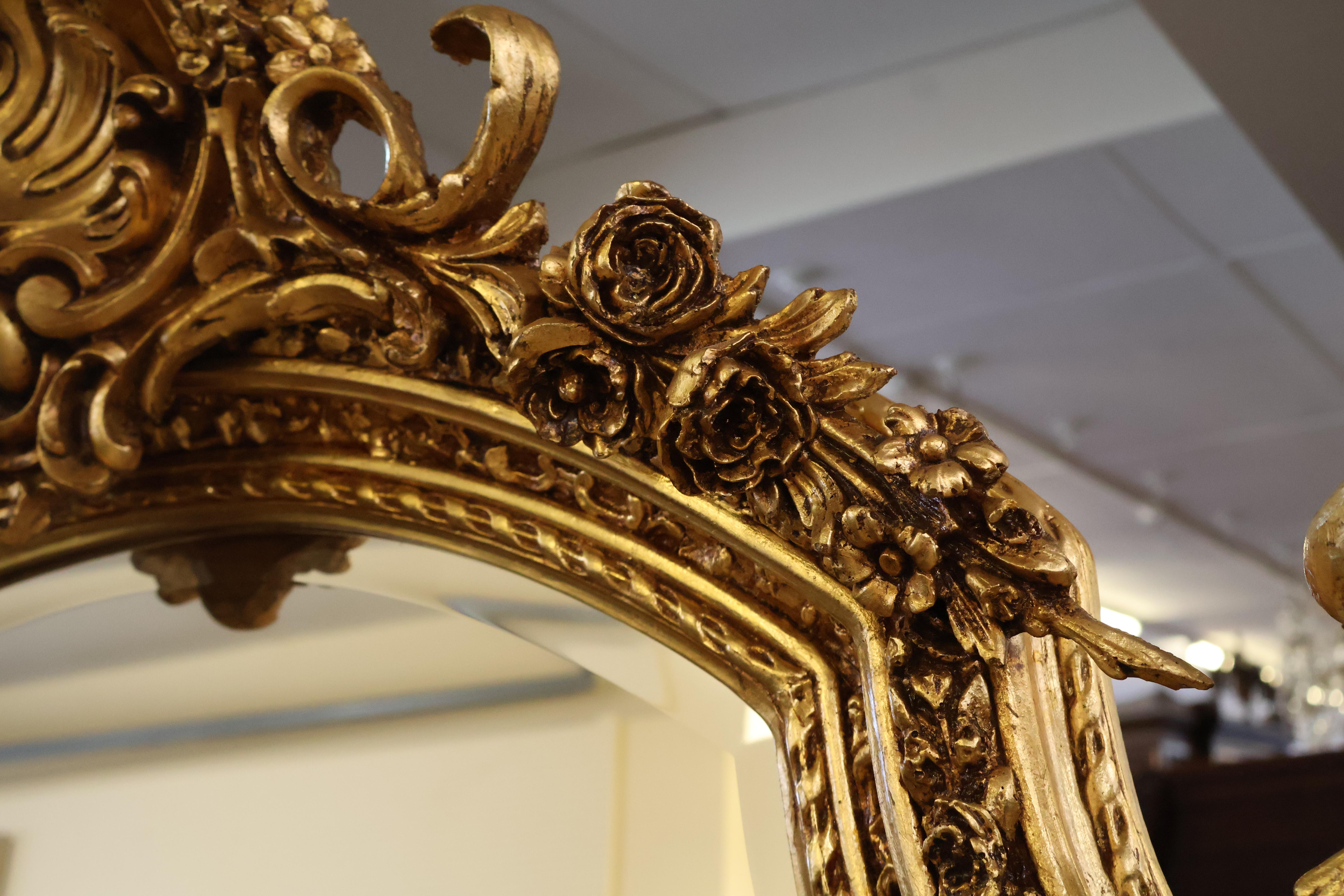 Miroir biseauté Monumental Gold Louis XVI French Style Cherub Putti Motif 7' Tall en vente 10