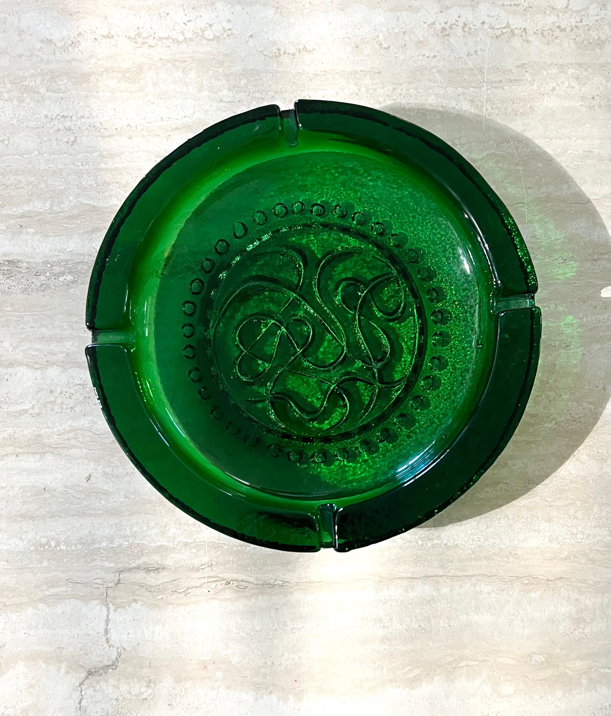 Monumental Green Glass Mid-Century Modern Ashtray, 1960s 7