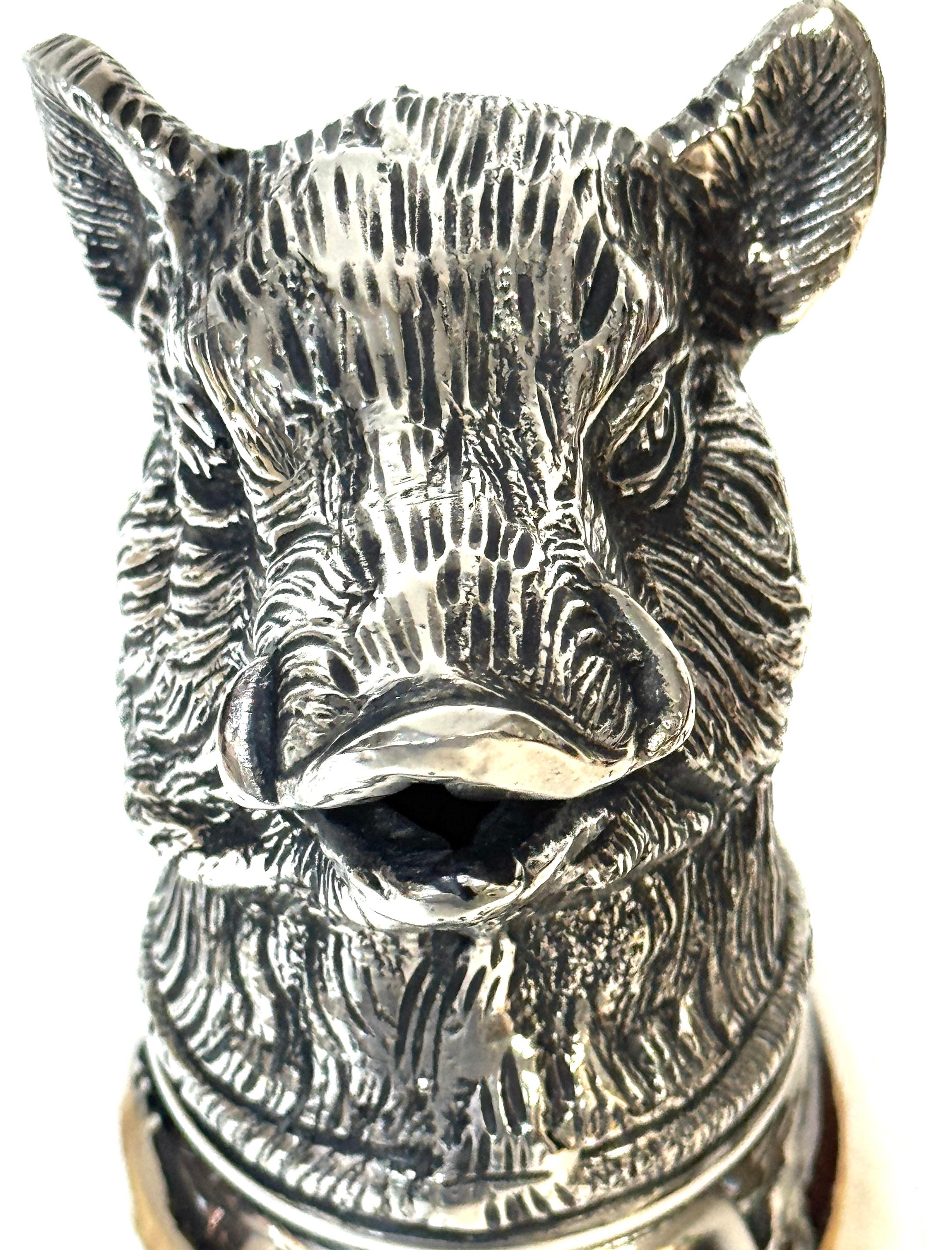 Estribera monumental Gucci con motivo de jabalí bañada en plata, diseñada por Paolo Gucci en venta 2