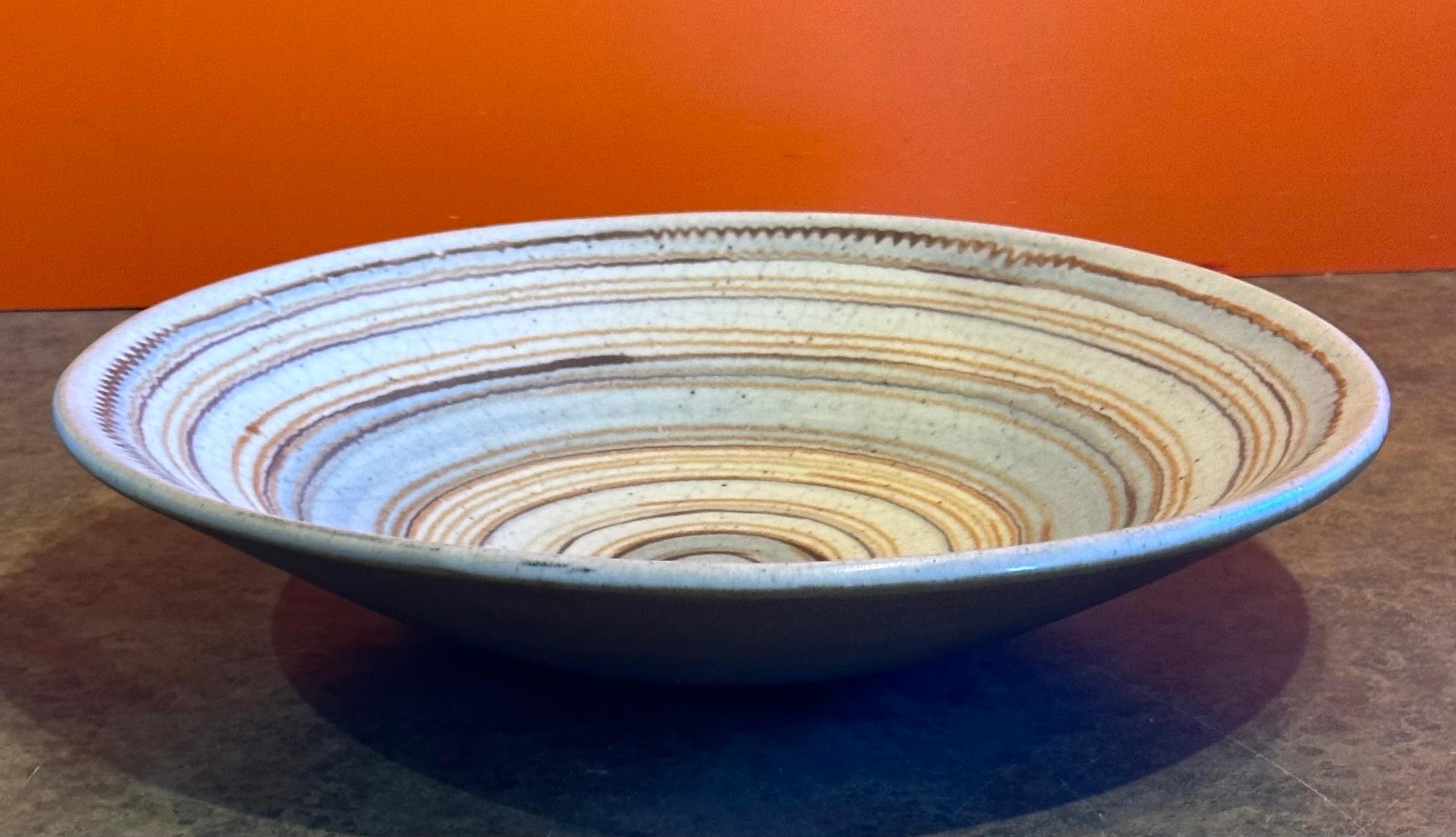 Monumental Gulfstream Line Stoneware Bowl by Fong Chow for Glidden For Sale 3