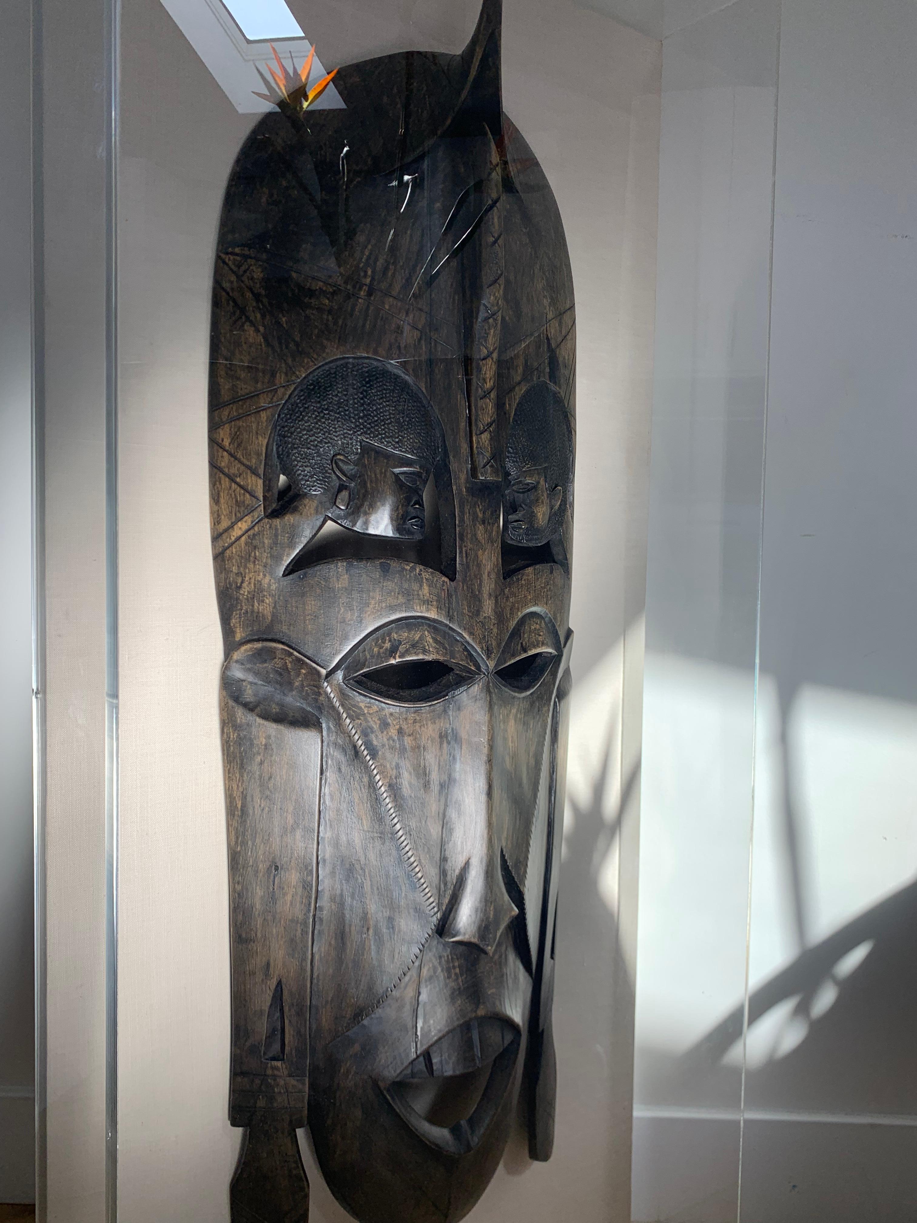Monumental Hand-Carved vintage African Mask Framed in Lucite Box, 1960s 10