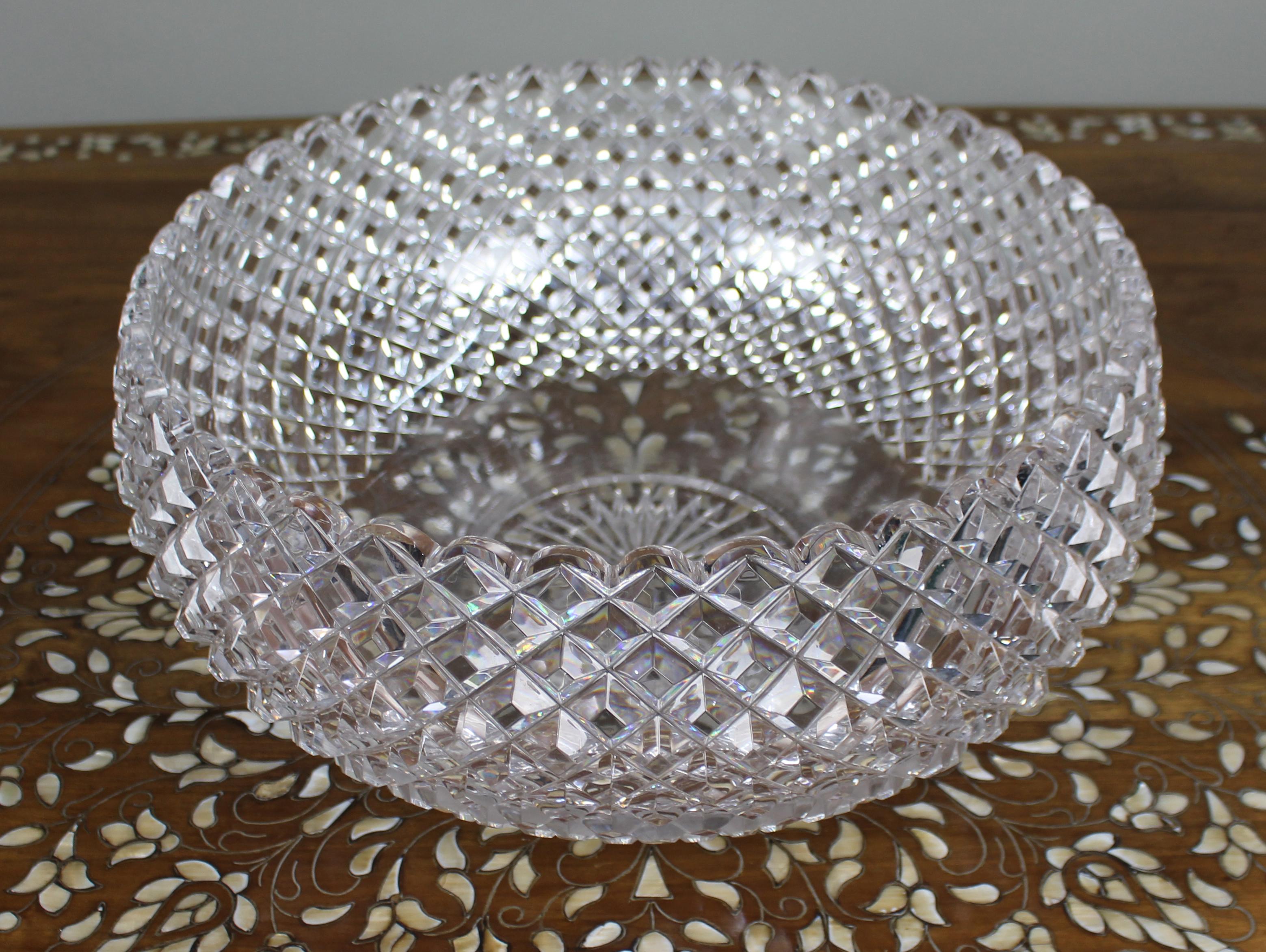 Monumental Hand-Cut Crystal Centrepiece Bowl c.1935 In Good Condition For Sale In Worcester, GB