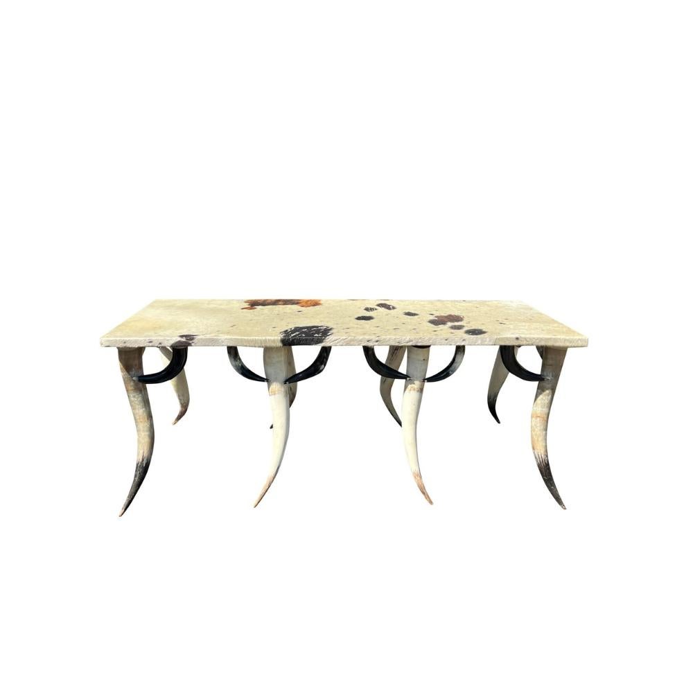Table de salle à manger monumentale en corne et peau de vache dans le style Farmhouse Country Western en vente 3