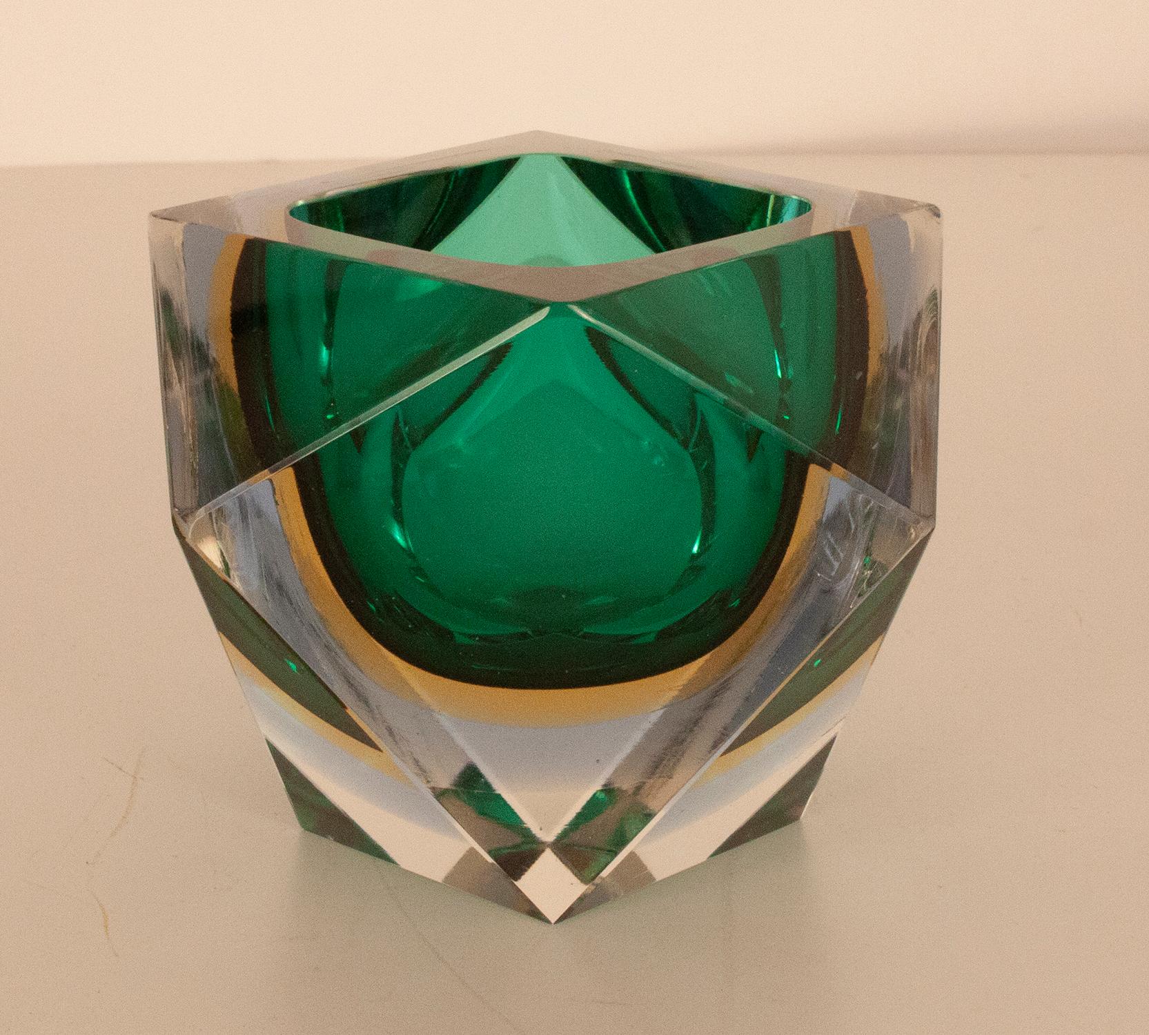 Monumental Huge Italian Diamond Cut Faceted Murano Glass Bowl, Flavio Poli For Sale 5