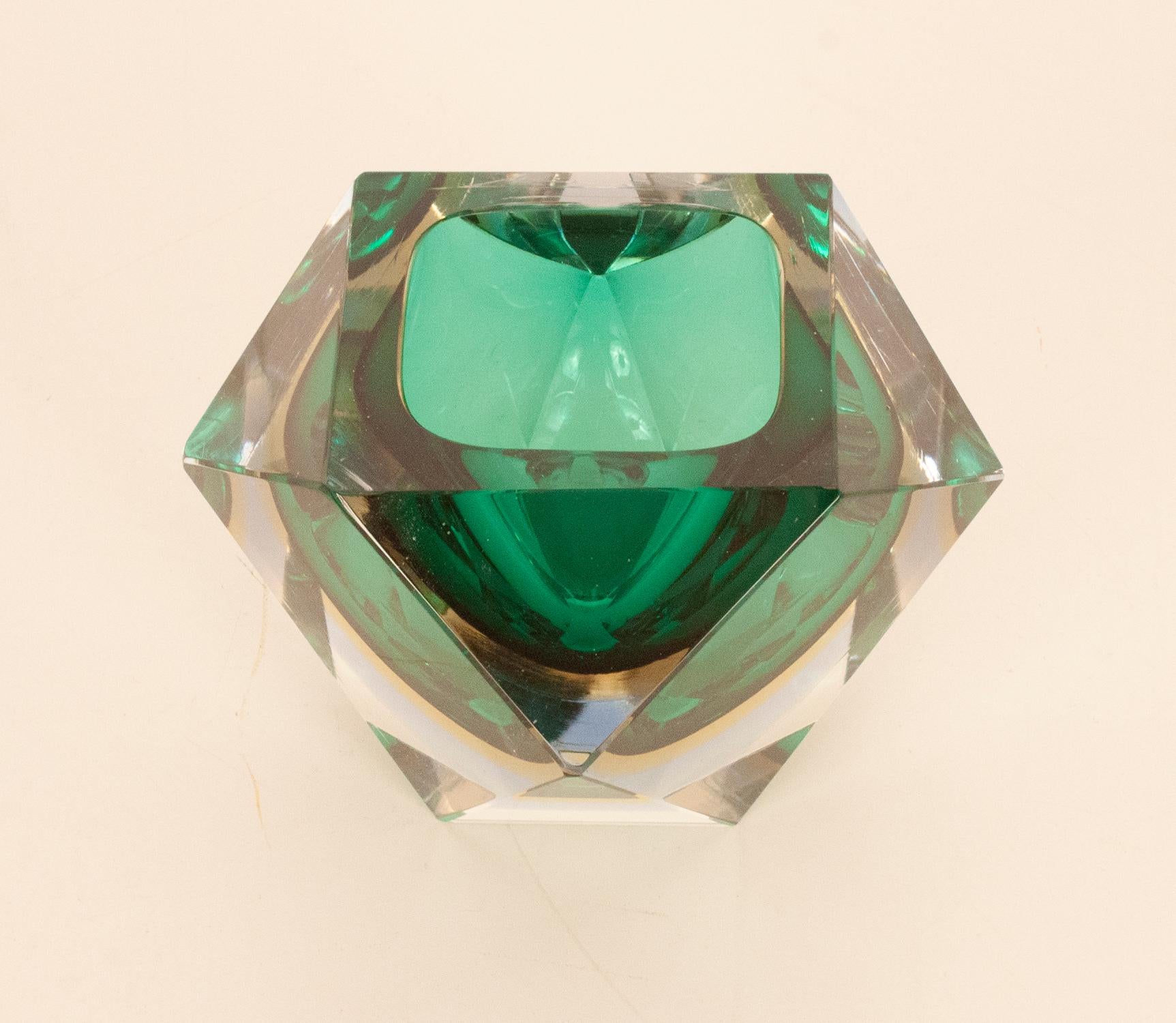 Monumental Huge Italian Diamond Cut Faceted Murano Glass Bowl, Flavio Poli For Sale 1