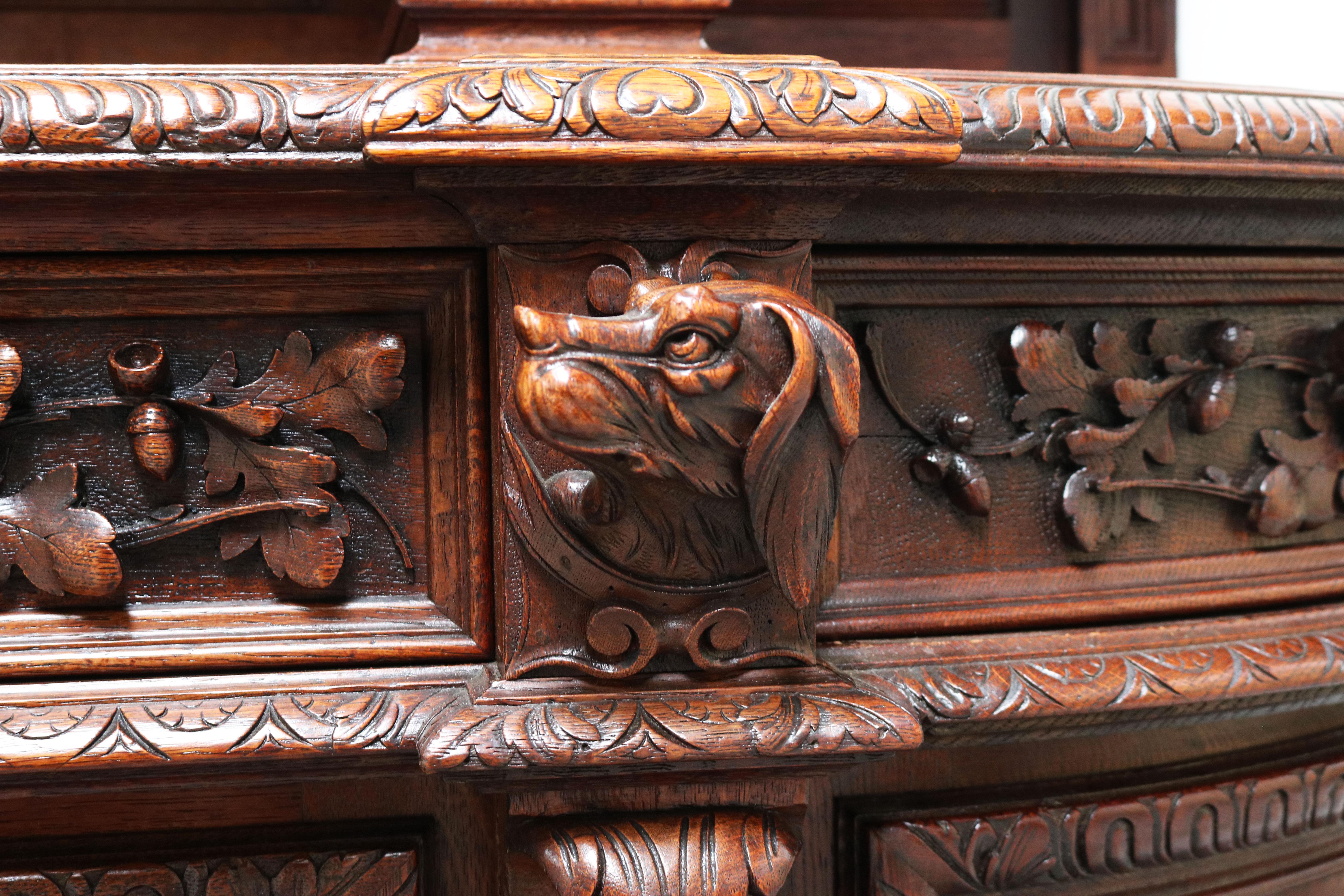 Monumental Hunt Cabinet 19th century carved oak Black Forest French Renaissance  For Sale 5