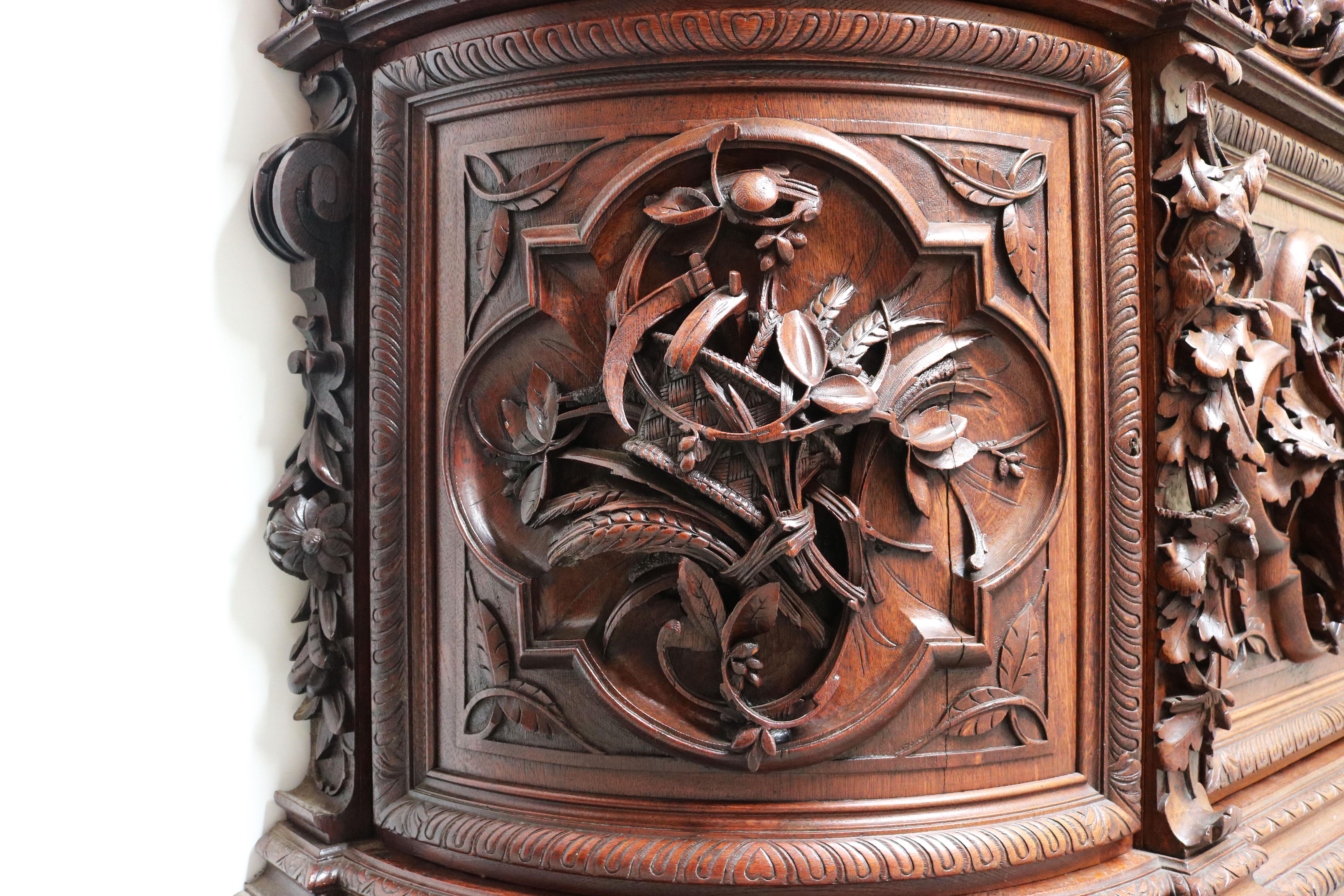 American Monumental Hunt Cabinet 19th century carved oak Black Forest French Renaissance  For Sale