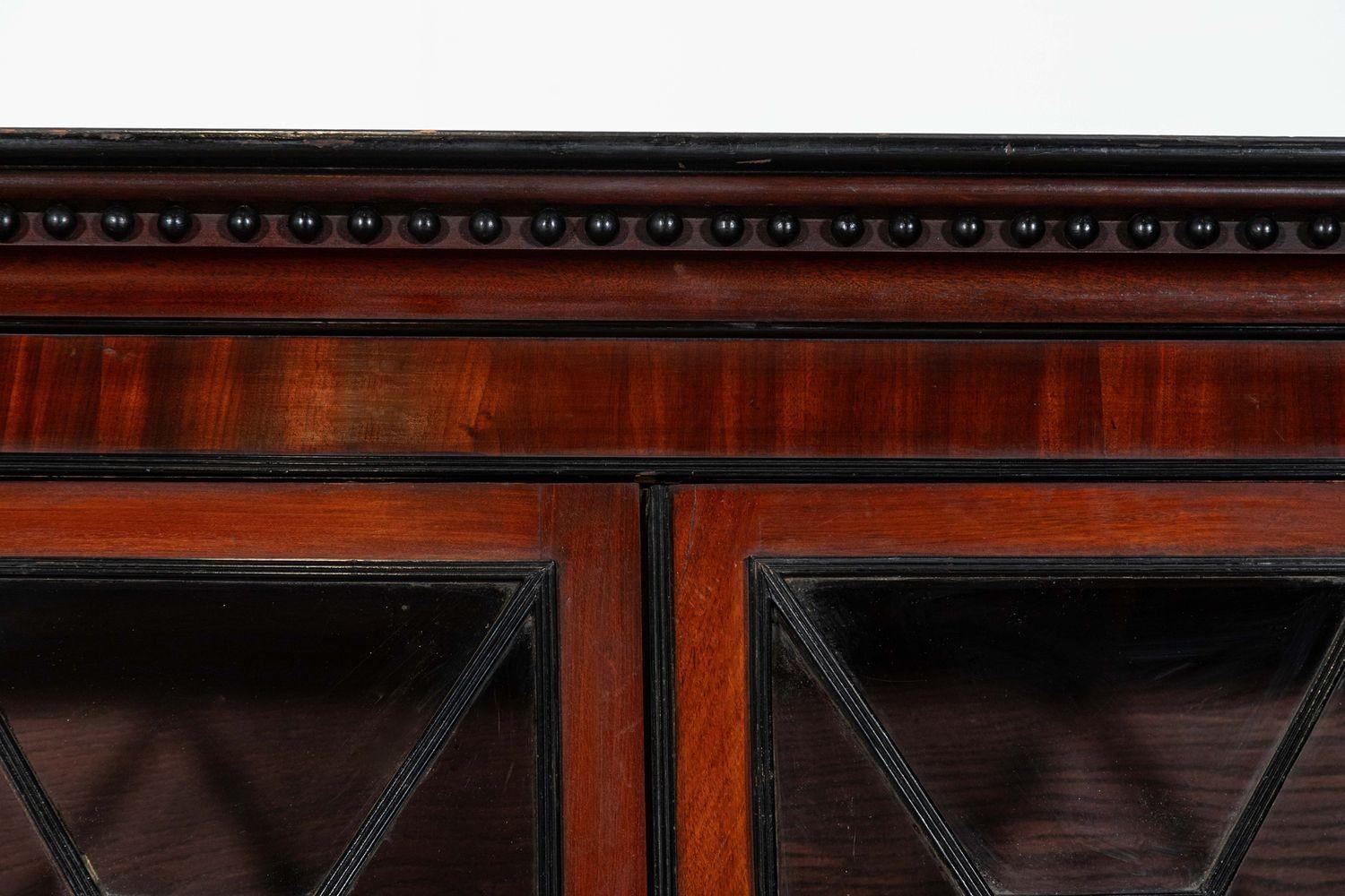 Monumentale bibliothèque géorgienne irlandaise en acajou ébonisé et à façade vitrée Astral en vente 2