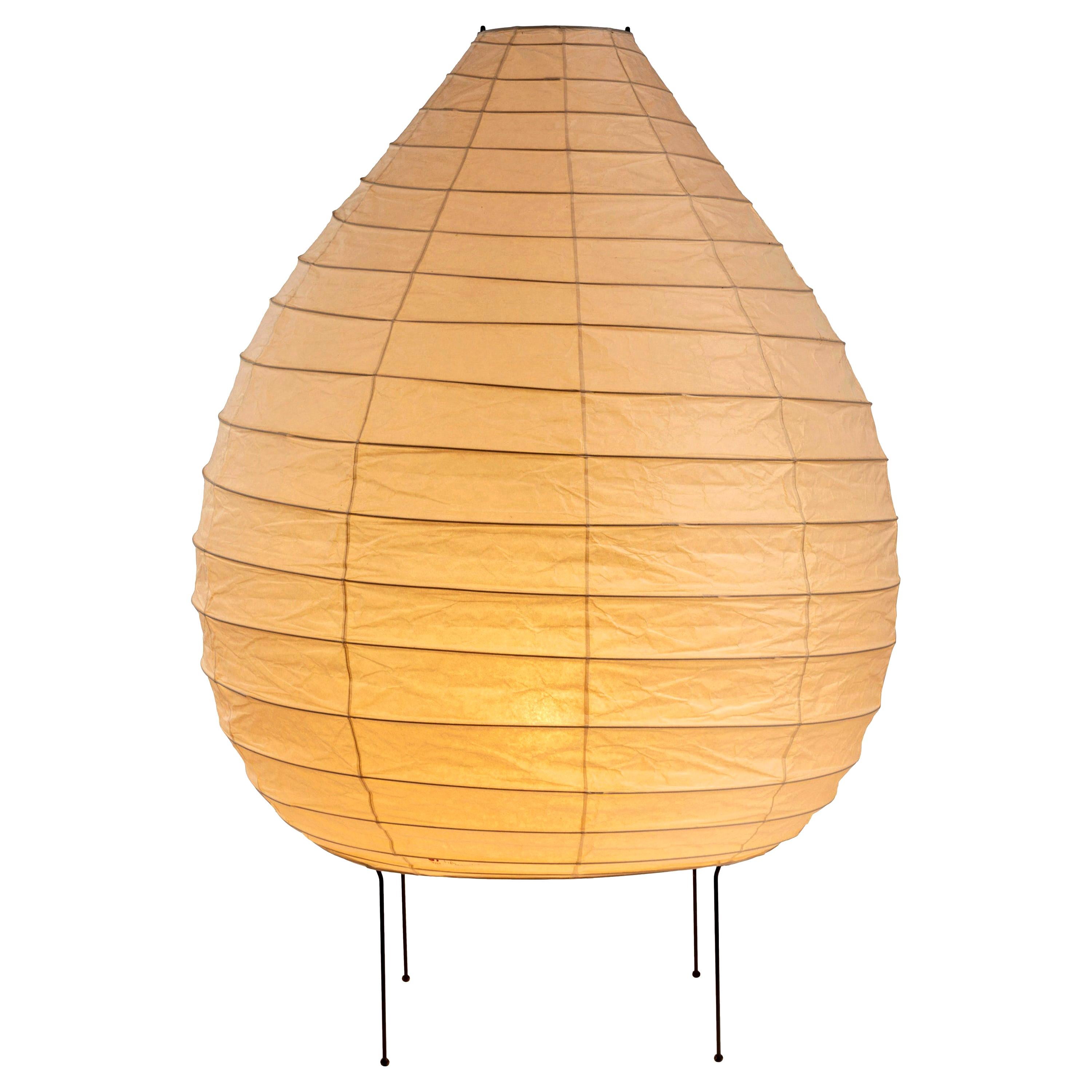 Monumentale Isamu Noguchi Akari 23N Stehlampe im Angebot