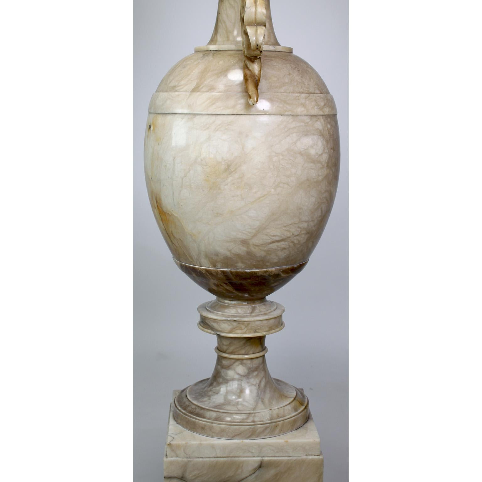 Monumental Italian 19th Century Renaissance Revival Style Carved Alabaster Urn  For Sale 10