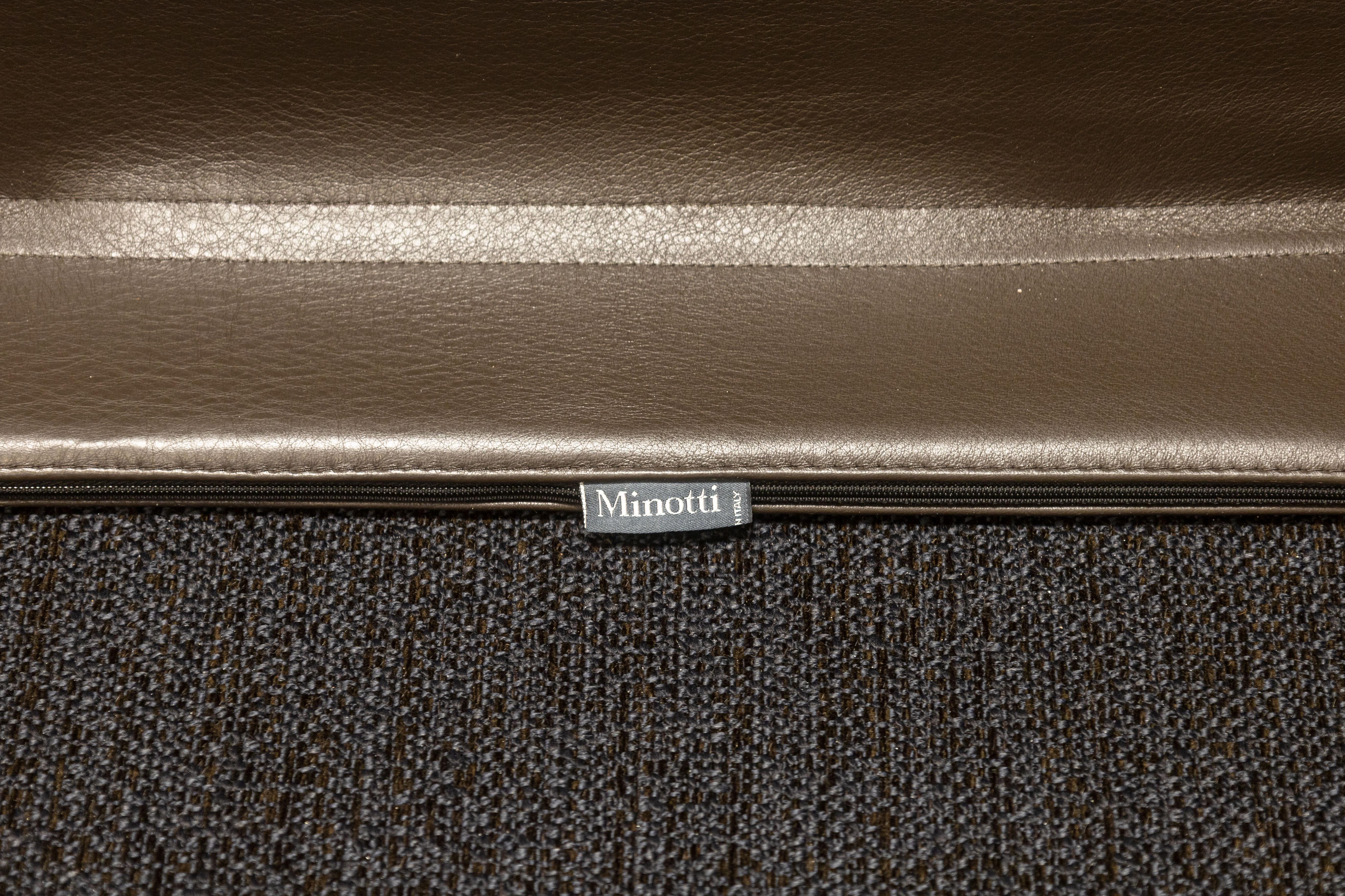 Monumental Italian 3pc Minotti Freeman L Shaped Sofa Sectional with 2 Ottomans en venta 1