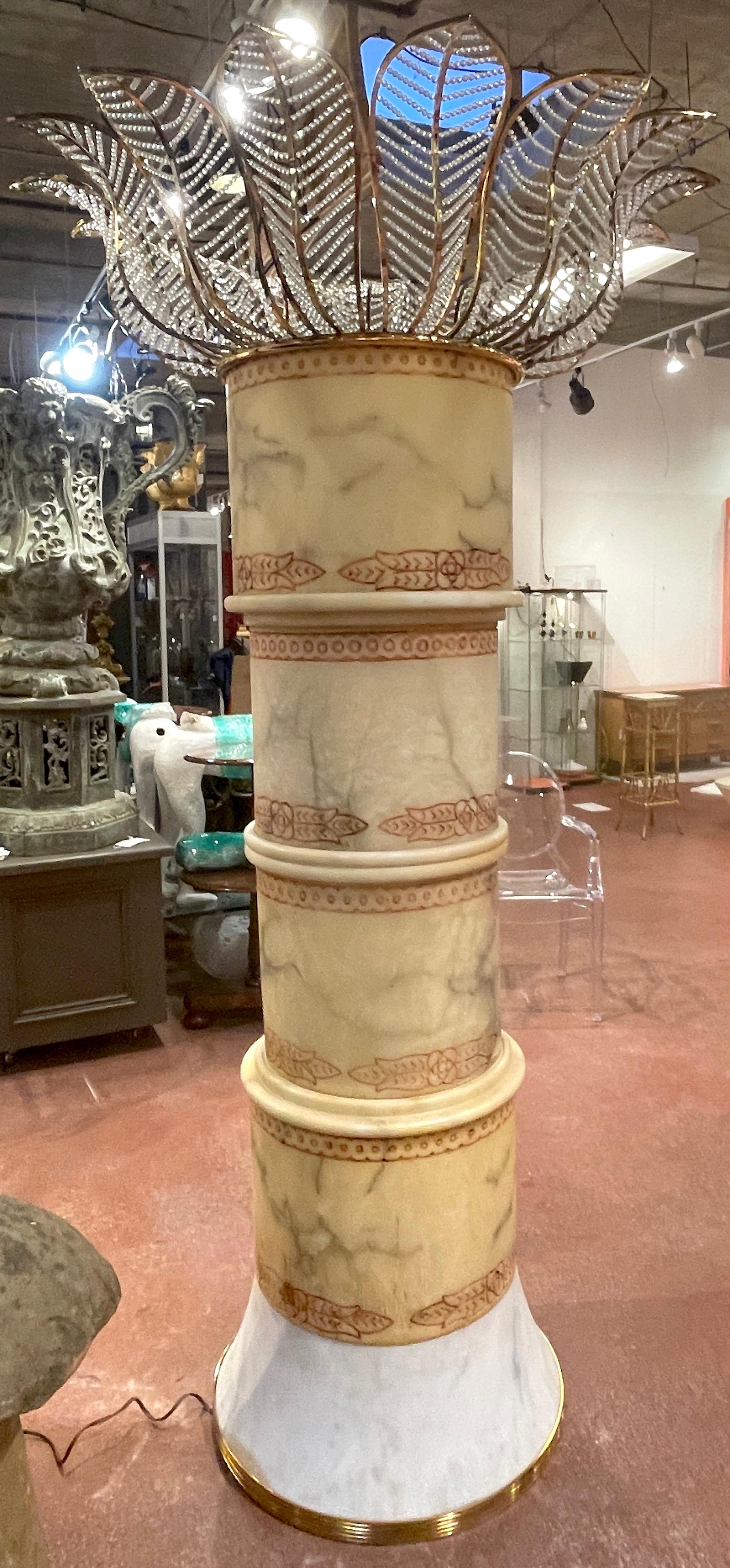 Monumental lampadaire italien en forme de palmier en albâtre, marbre, laiton et cristal  en vente 11