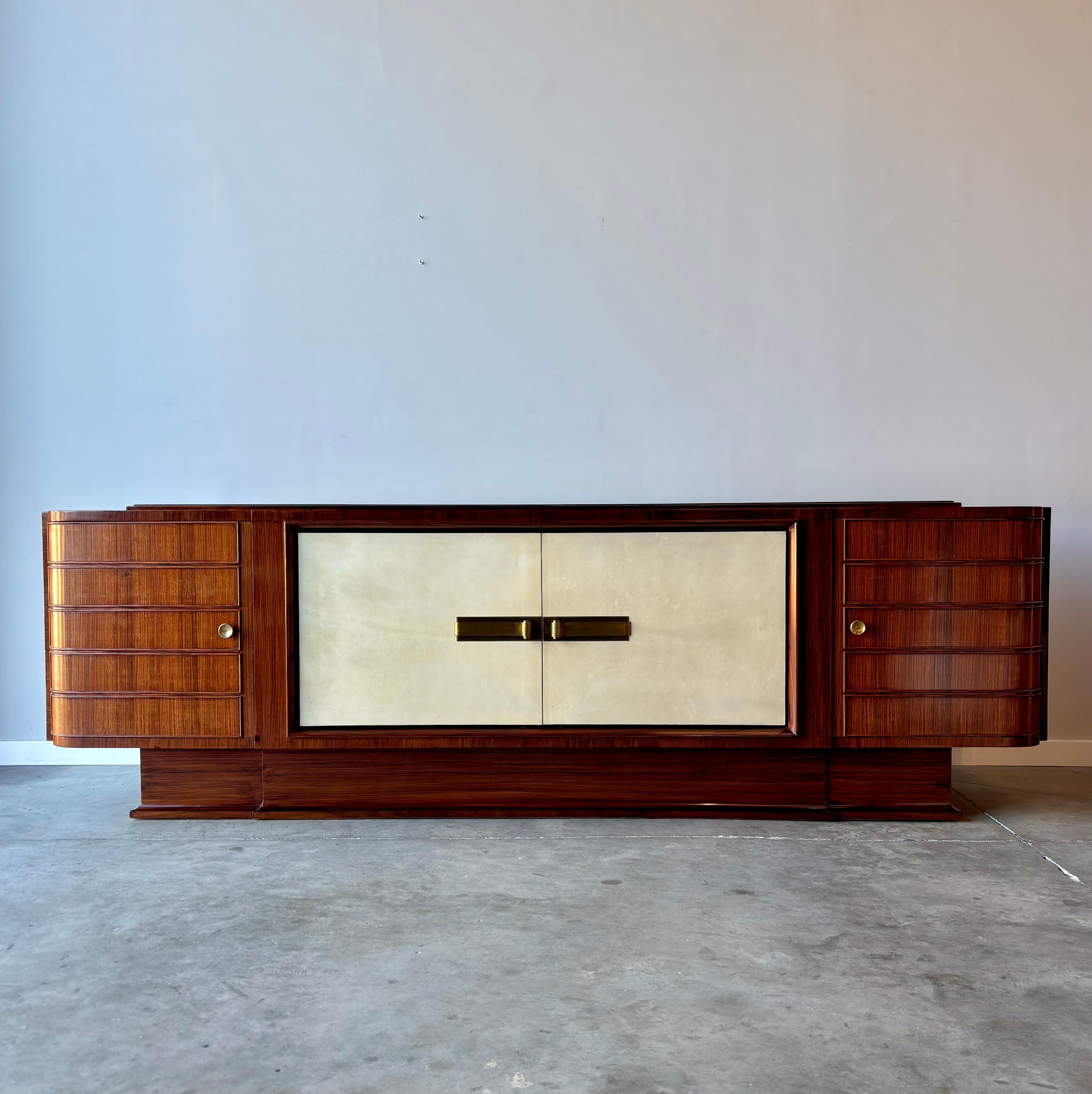 Monumental Italian Art Deco Sideboard in Rosewood and Parchment, 1930s 14