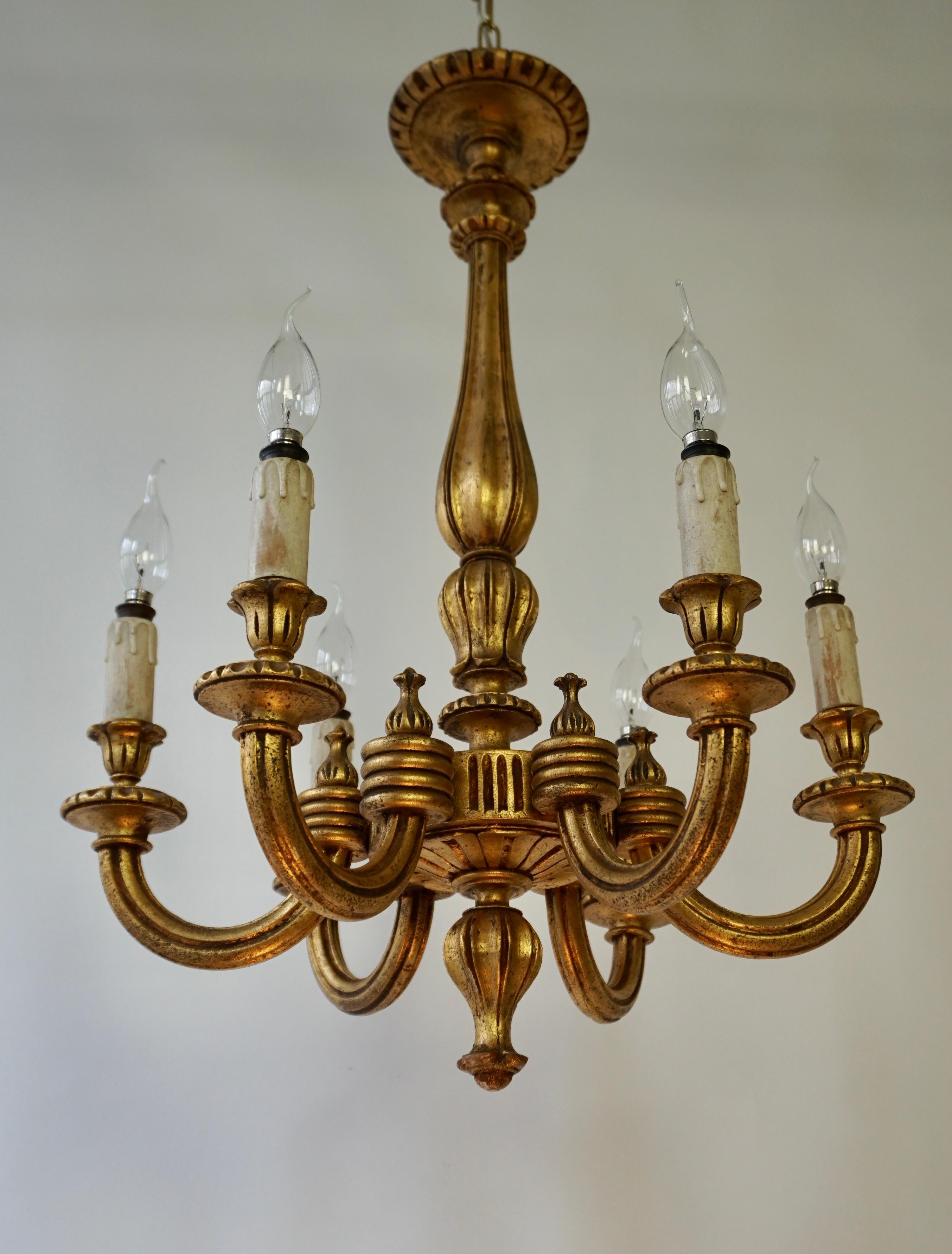 Monumentaler italienischer Giltwood-Kronleuchter 1