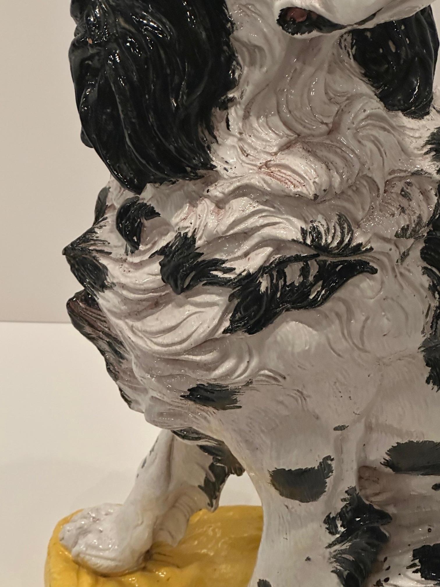 Monumentale sculpture italienne de chien épagneul springer en terre cuite émaillée en vente 1