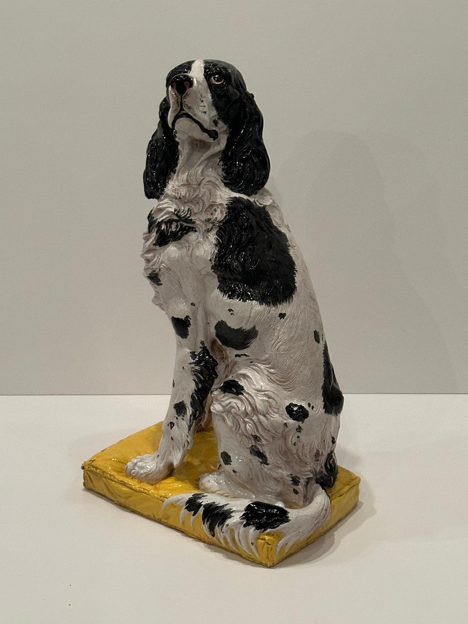 Monumentale sculpture italienne de chien épagneul springer en terre cuite émaillée en vente 3