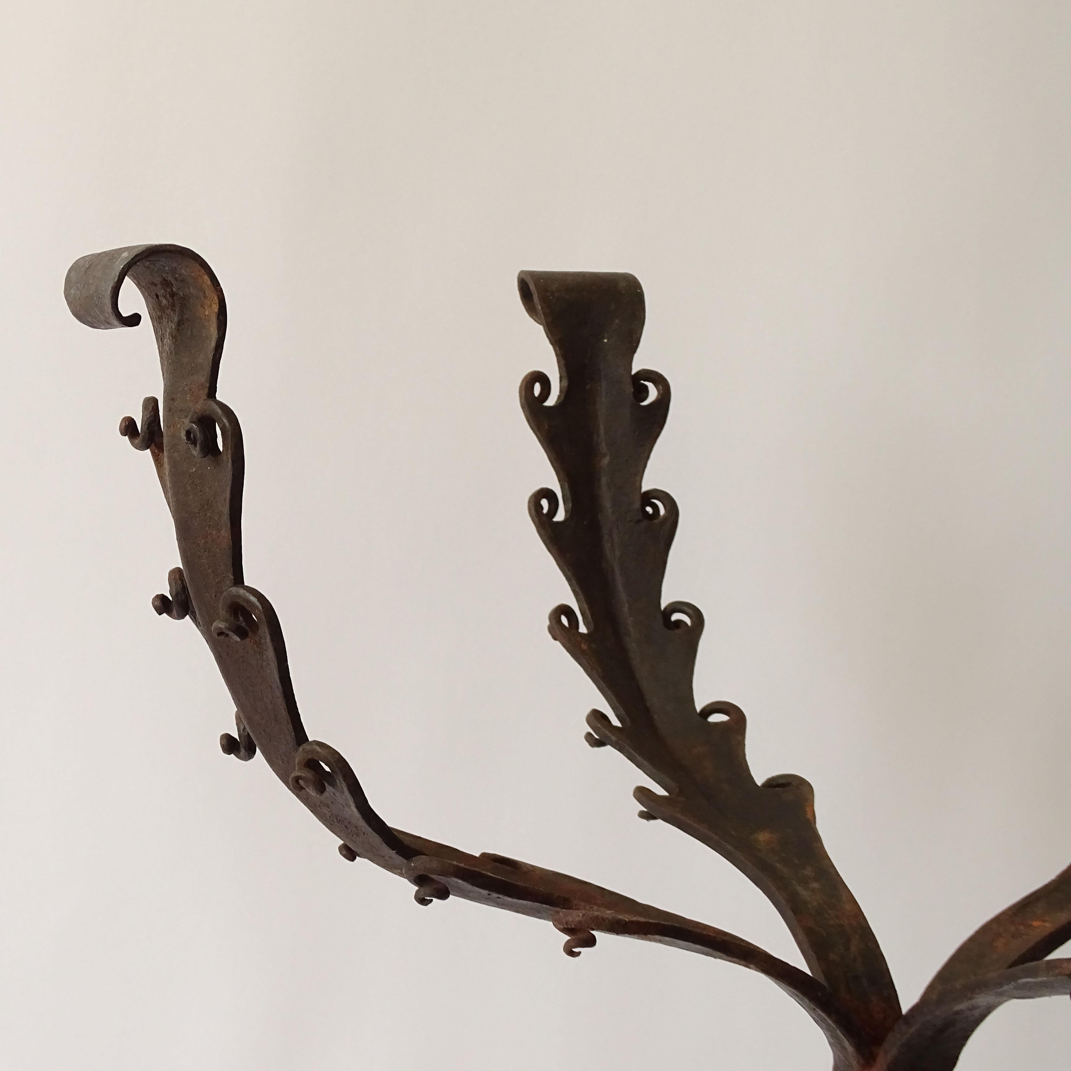 Monumental Italian Hand Crafts Wrought Iron Plant Stand and Copper Pot (Support pour plantes en fer forgé et pot en cuivre) en vente 7