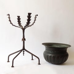 Monumental Italienisch Hand Crafted Wrought Iron Plant Stand und Kupfer Topf